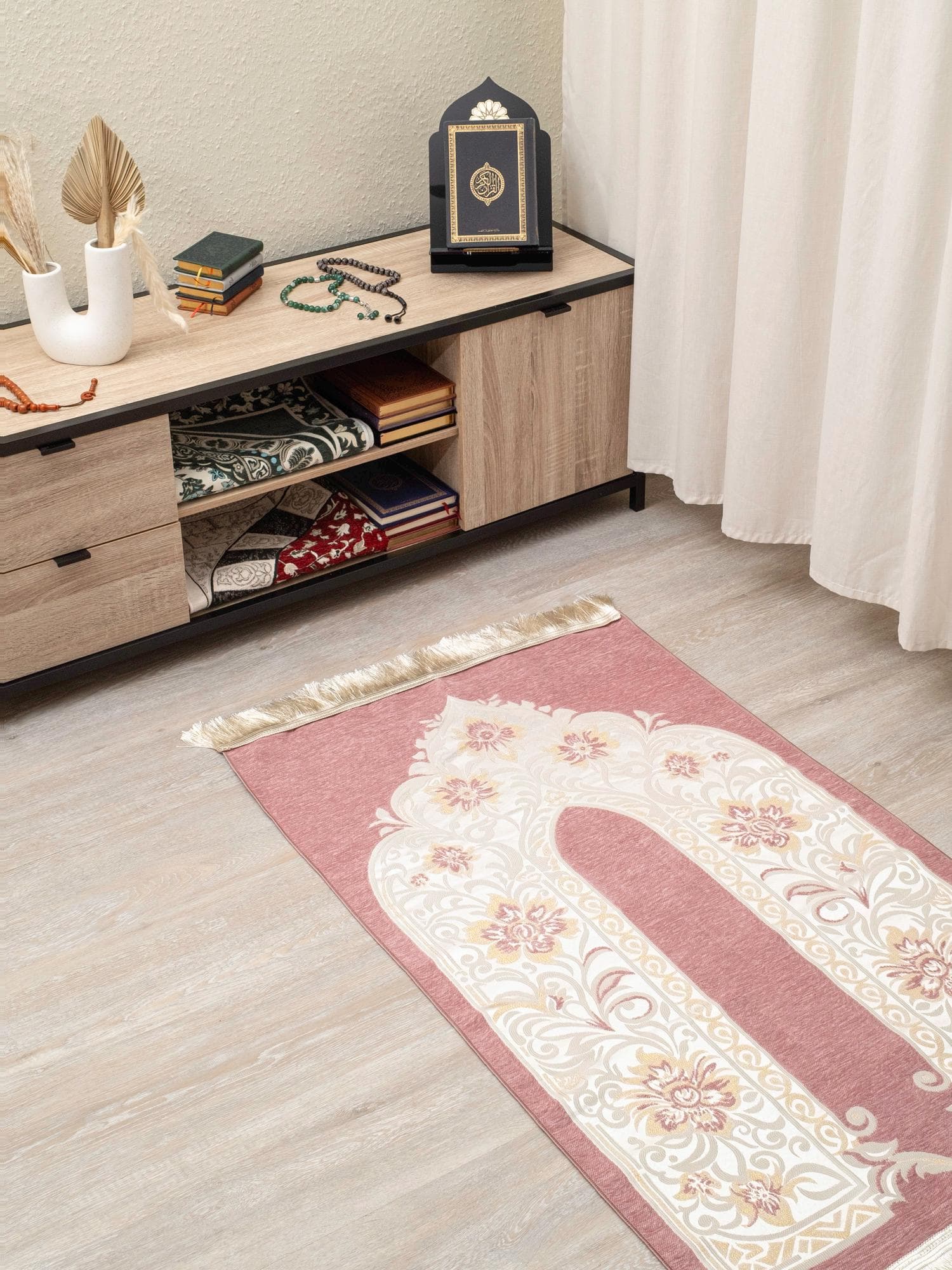 Floral Arch Prayer Mat | Jacquard-Woven Acrylic Blend, Made in Egypt
