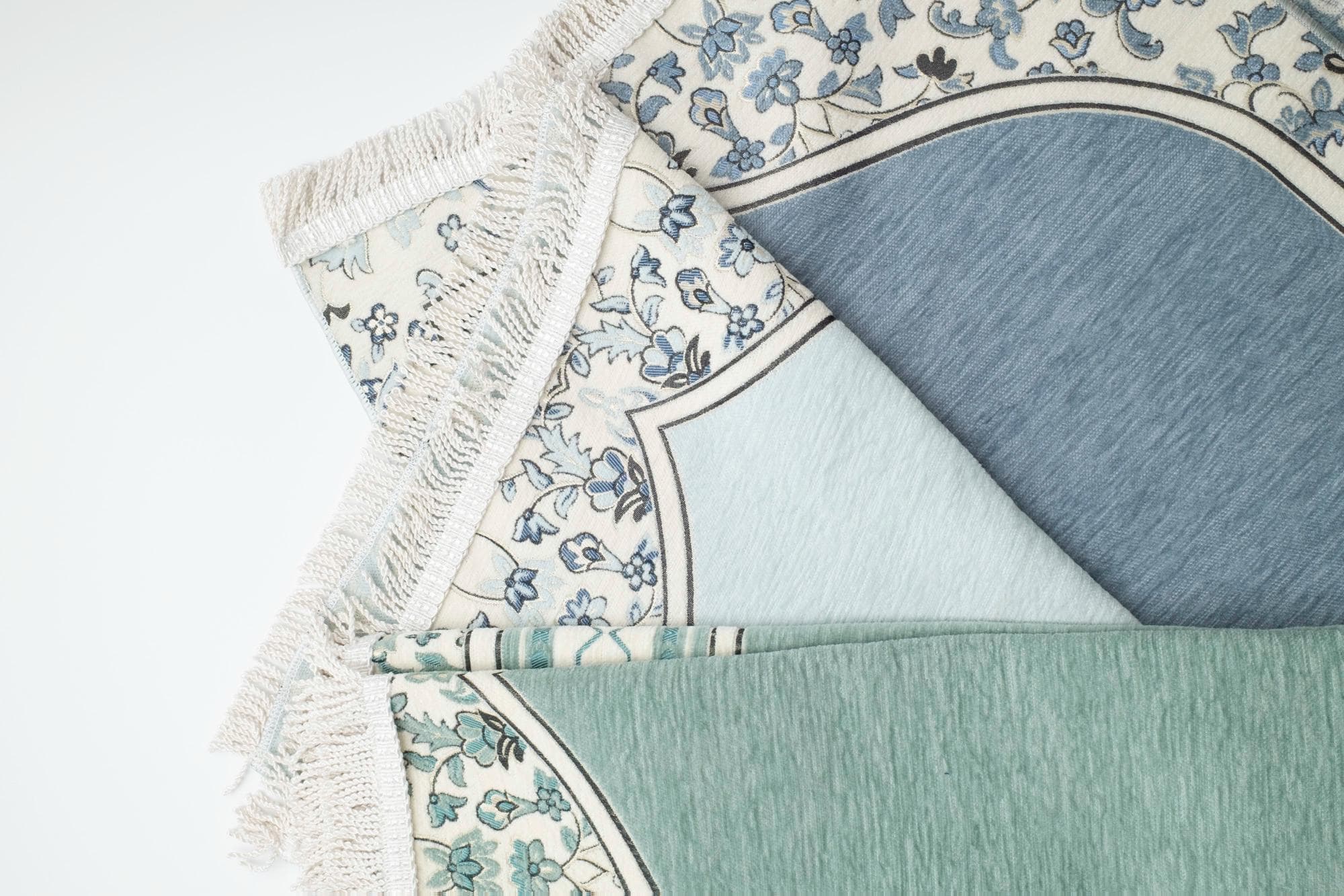 Rawda Medina Bloom Prayer Mat, Prayer Rug | Soft, Minimal Floral Border Design | Ramadan gift - image 5