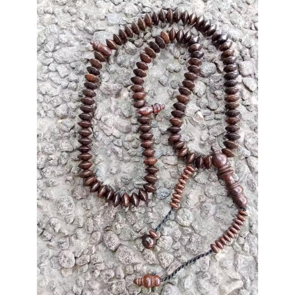 Tasbih Galih Asem 14mm Pipih Lancip – Rare Handmade Tamarind Wood Prayer Beads 99 Beads - image 3