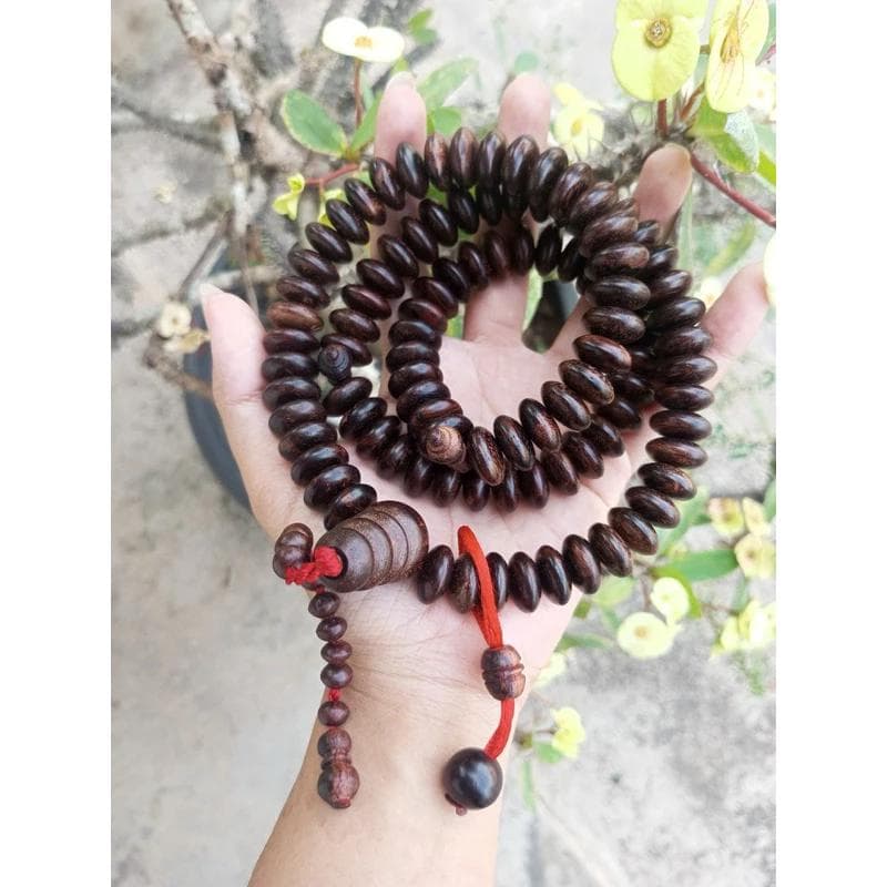 Red Laka Prayer Beads – Flat 10mm Spiritual Tasbih for Meditation & Dhikr