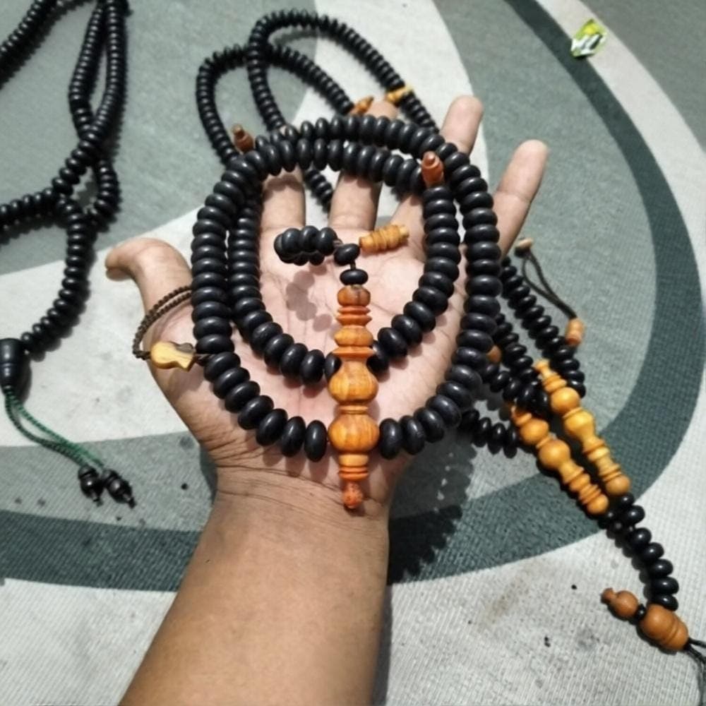 Wooden Tasbih Prayer Beads 12mm – Gemunggal Wood Dhikr Beads – Handmade Indonesian Meditation Rosary - image 4
