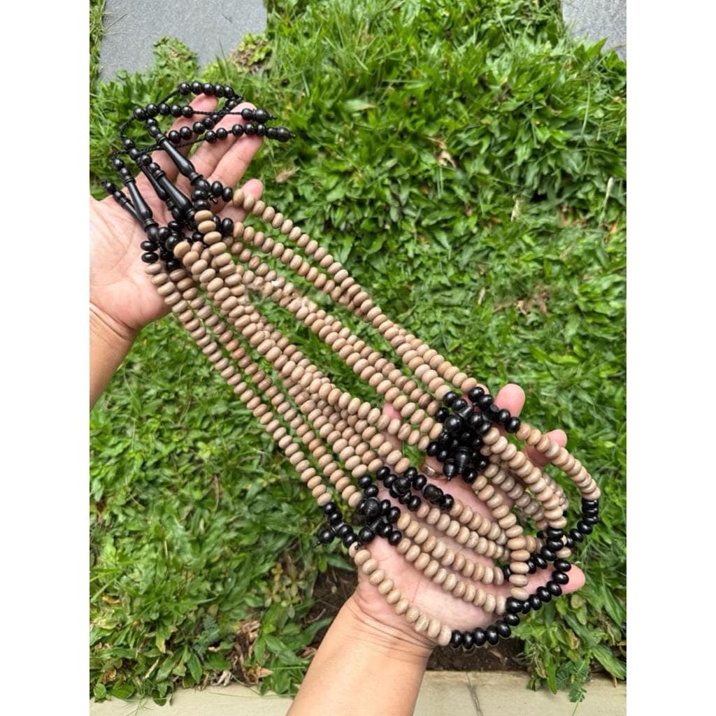 Tasbih Sacred Dewandaru & Black Kelor Wood Prayer Beads – Javanese Spiritual Heritage Tasbih - image 3