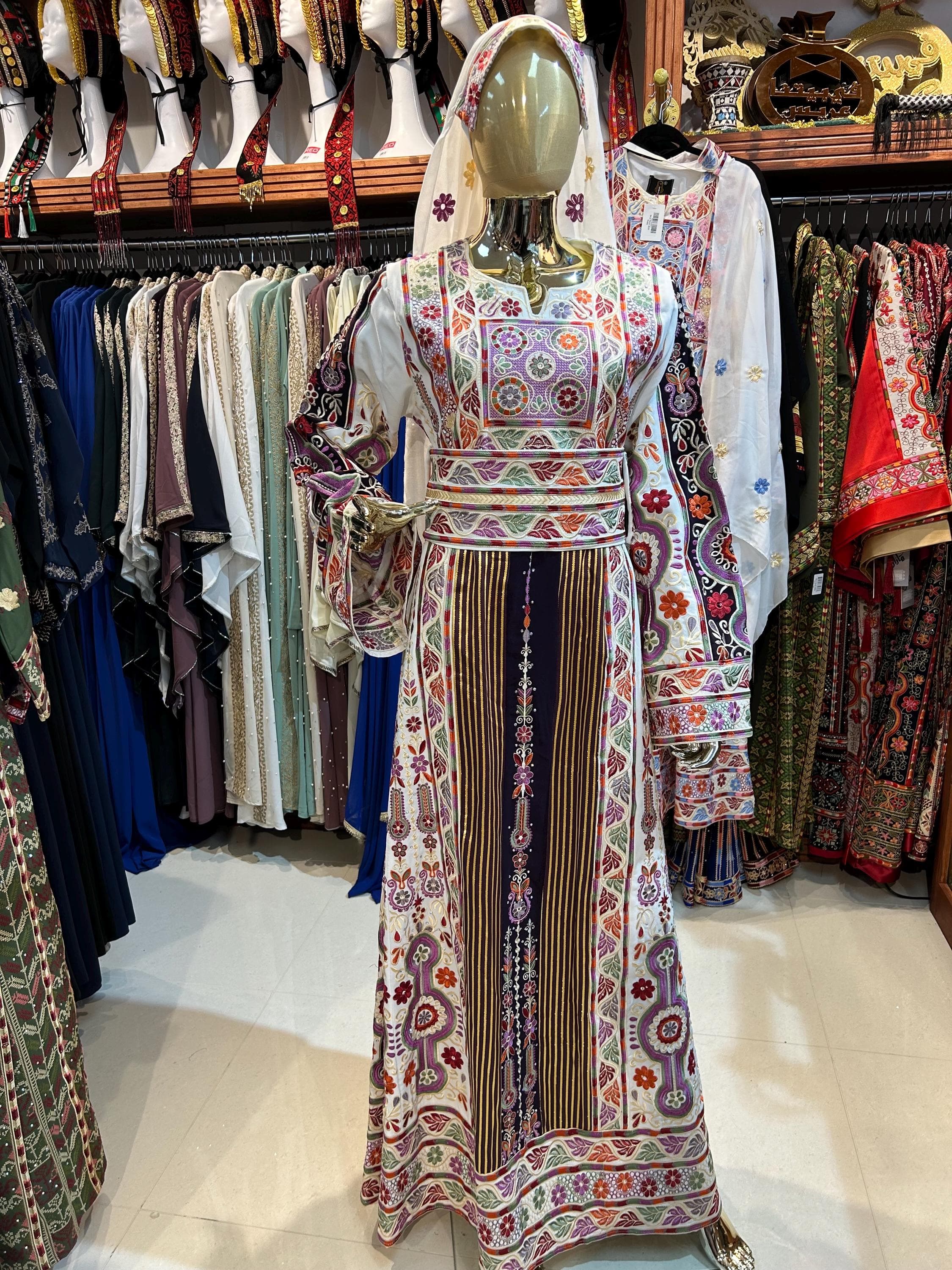 Elegant Embroidered Malaka Thobe | Traditional Dress