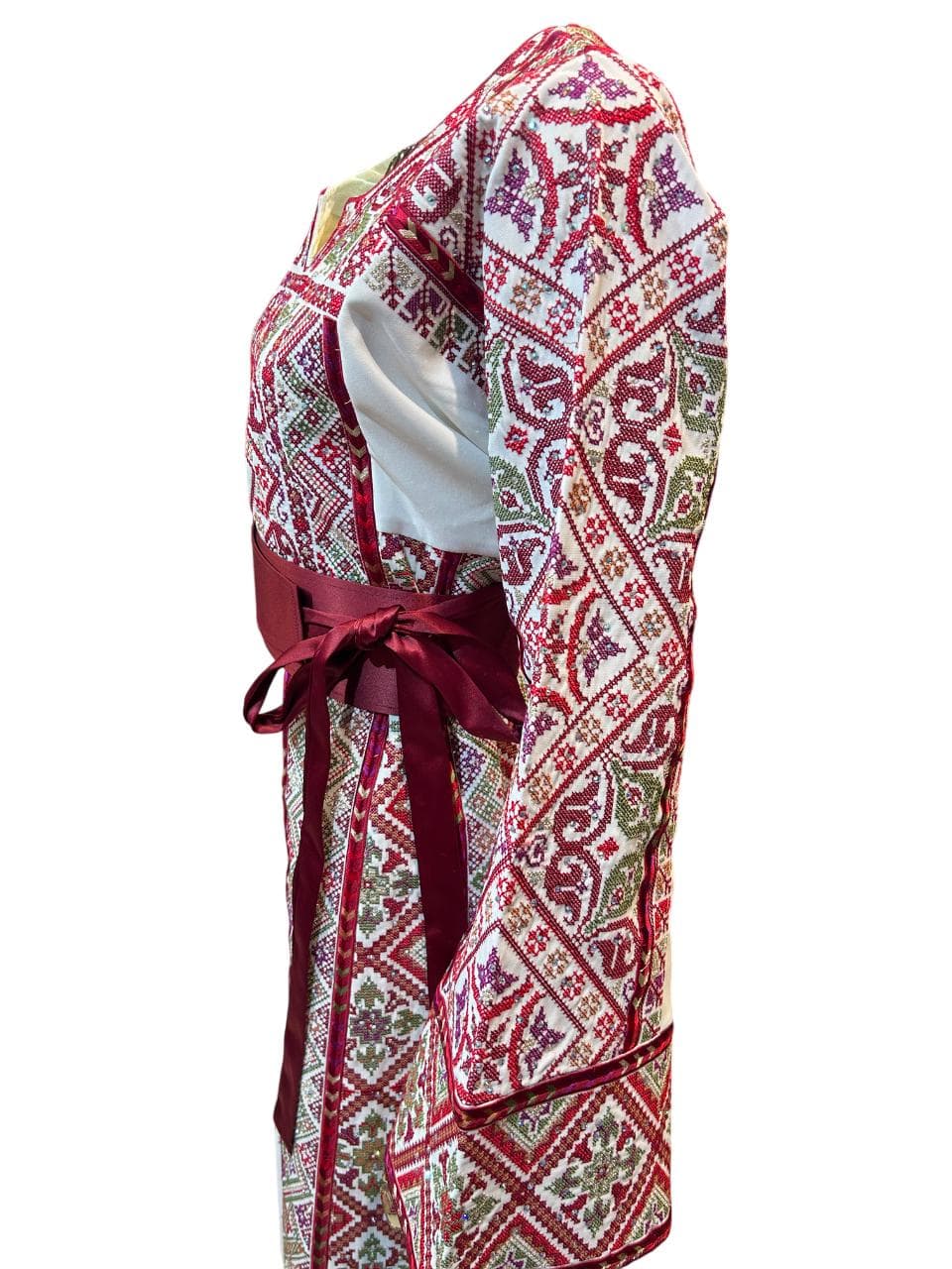 Elegant Red & White Embroidered Thobe - image 5