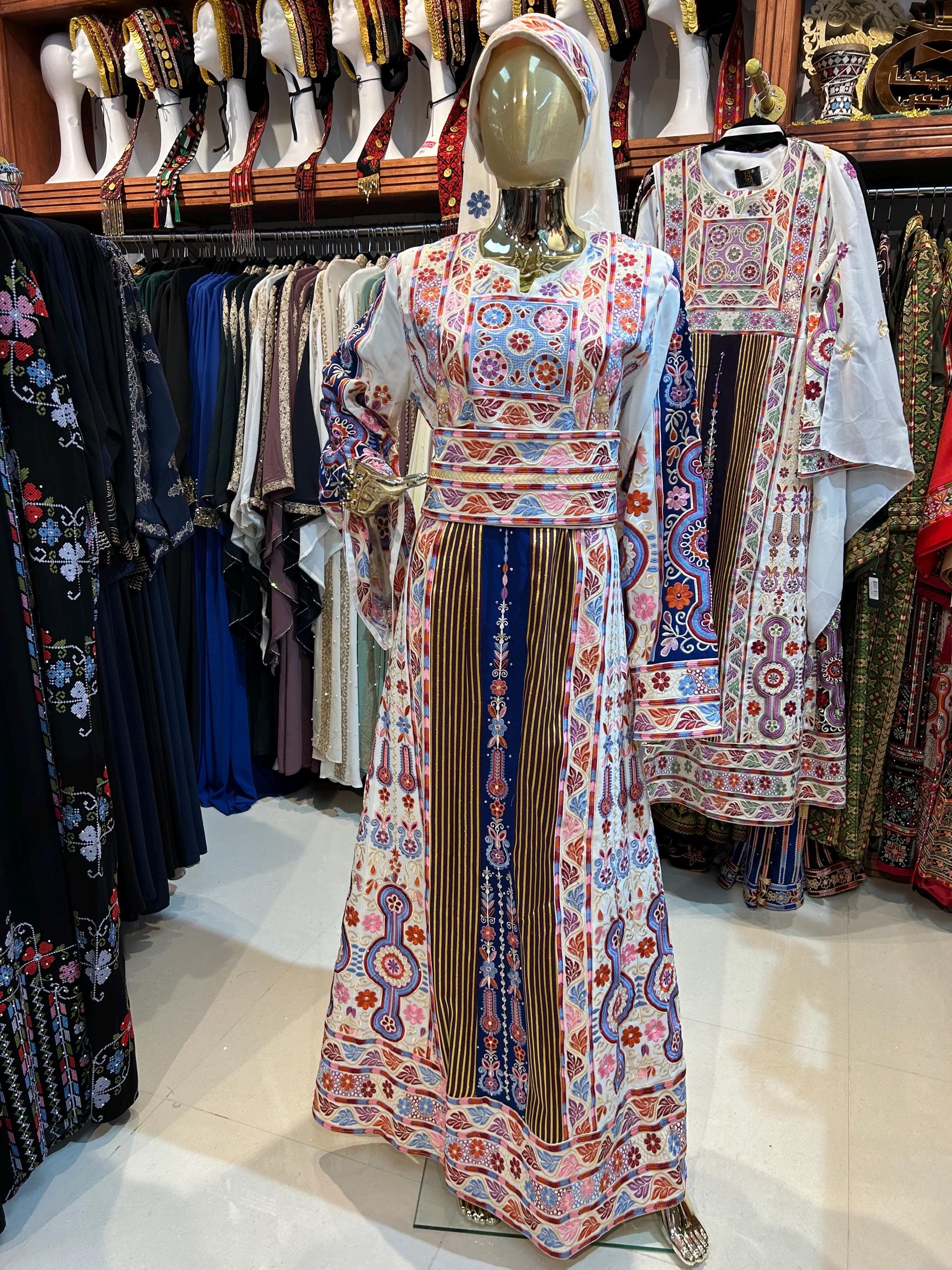 Elegant Embroidered Malaka Thobe | Traditional Dress