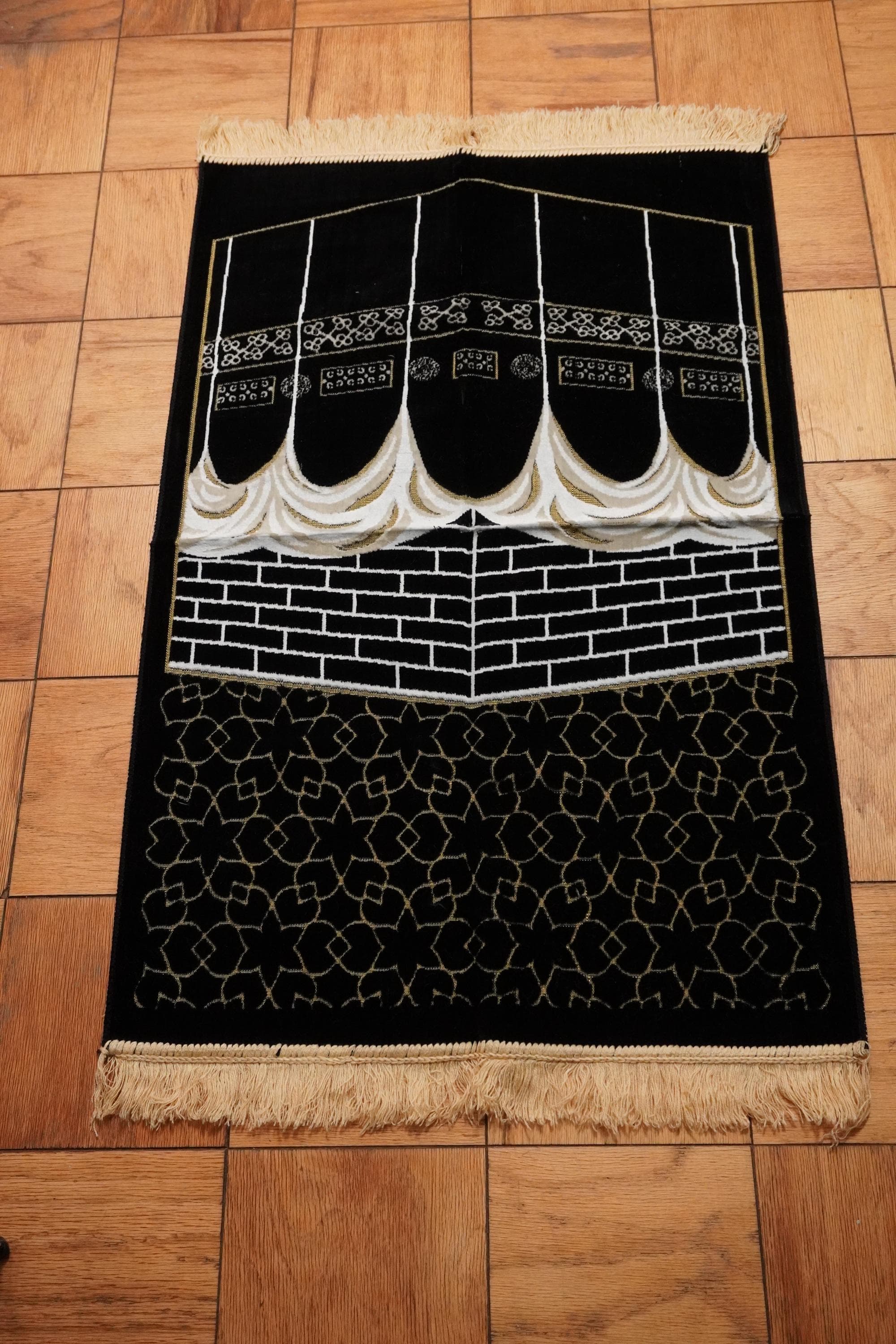 Lightweight Turkish Prayer Mat - Makkah Edition - image 4