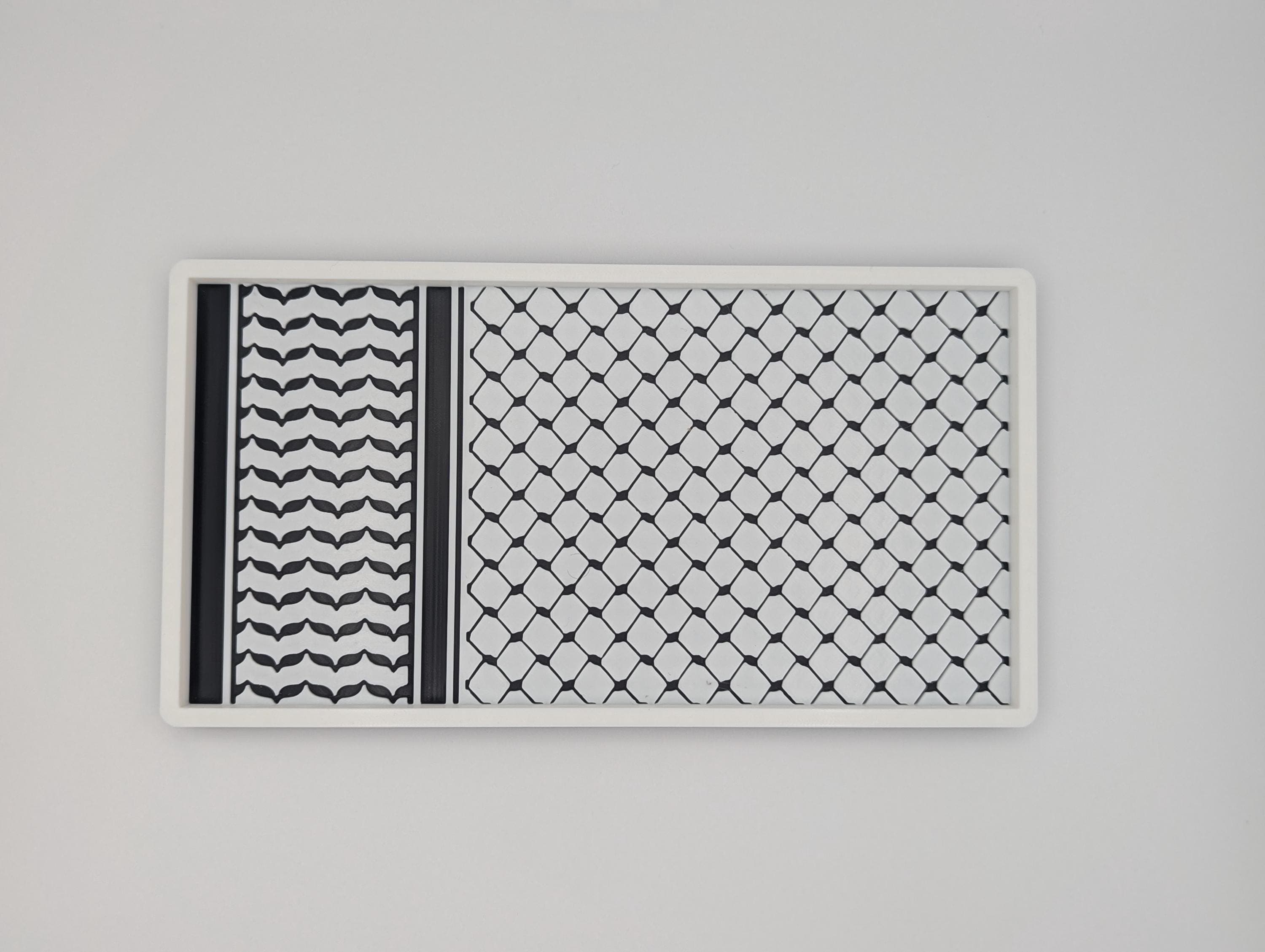 Keffiyeh Valet Tray | Modern Geometric Desk Organizer | Everyday Carry Tray | Unique Palestinian Design Gift - image 5