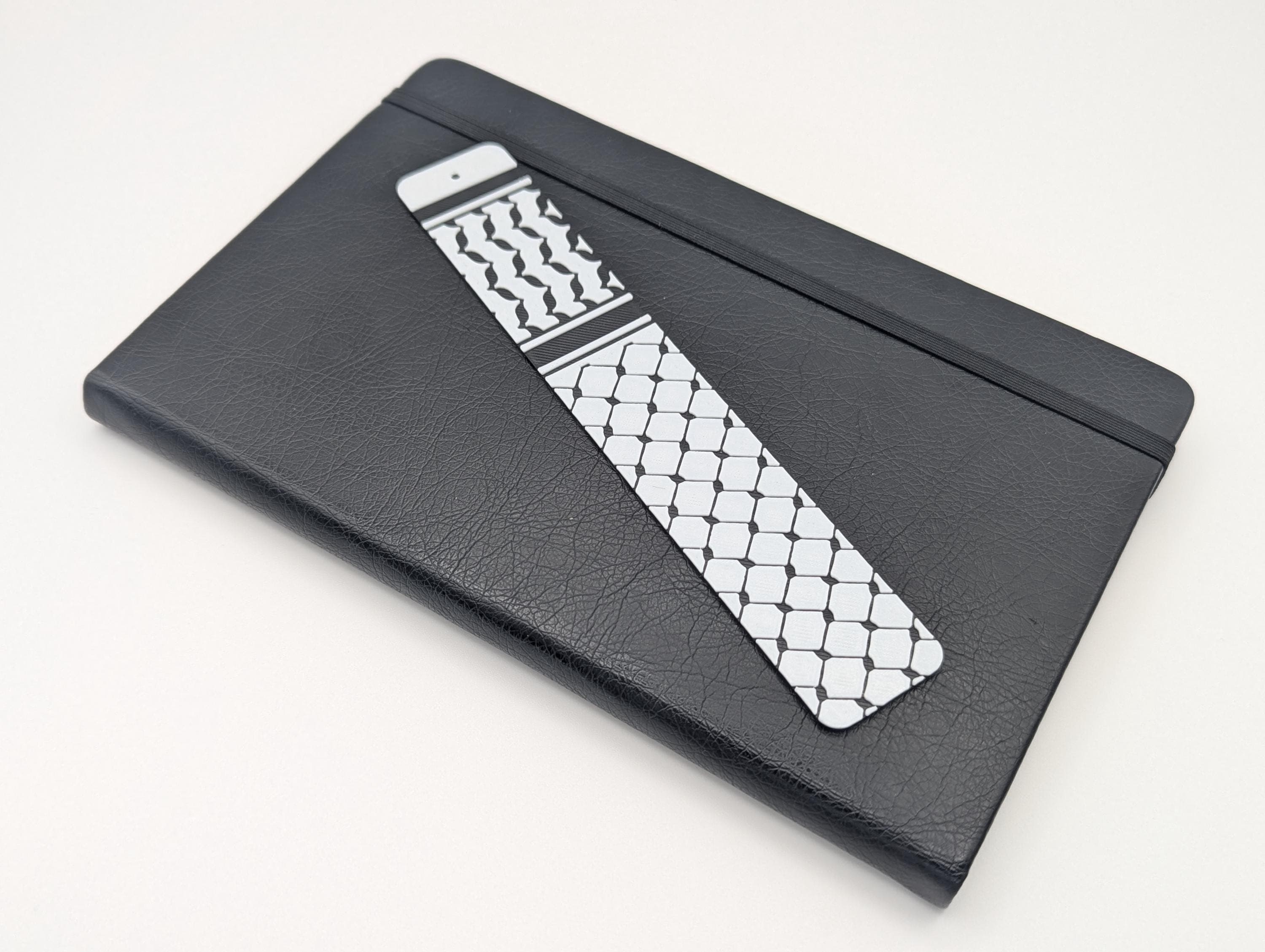 Keffiyeh Bookmark | Palestinian Culture Inspired Book Accessory | Unique Gift for Readers | Geometric Design | Cultural Art Design