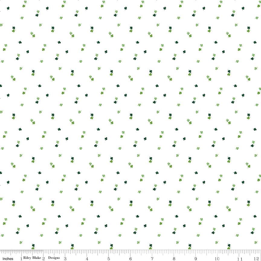 Clovers White from Seasonal Basic by Christopher Thompson for Riley Blake Designs - image 3
