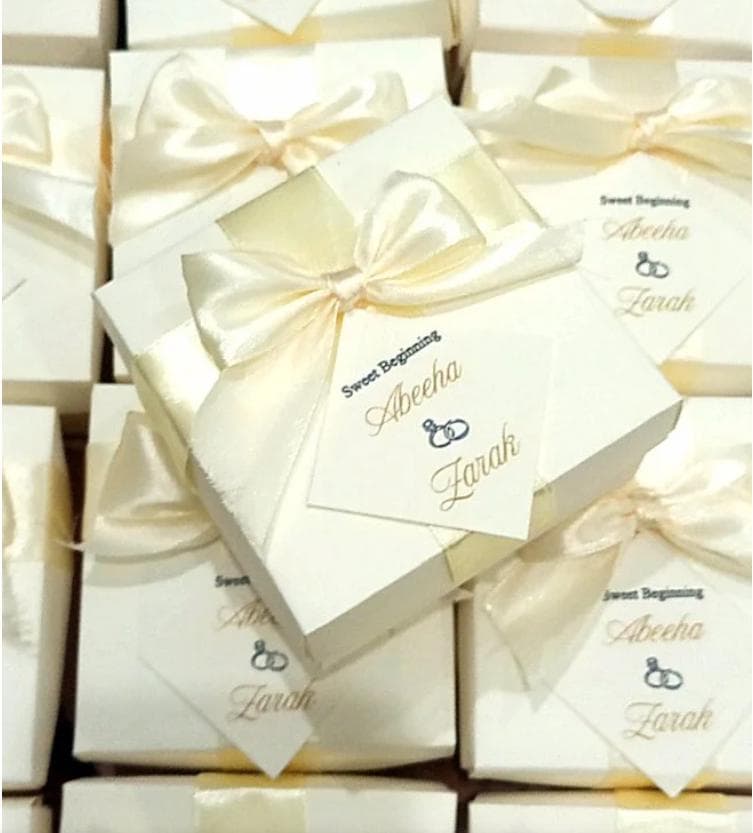 Elegant White Favor Box With Ribbon, Return Gift With Tag