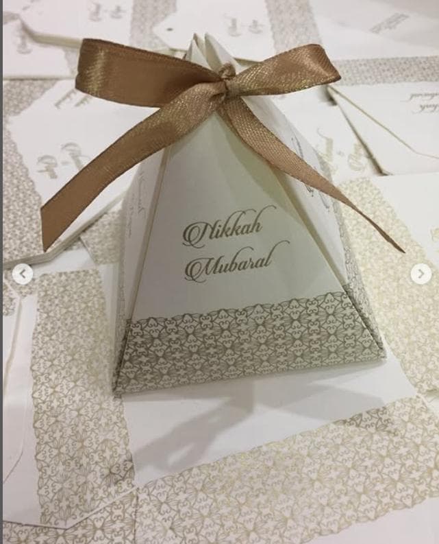Payramid style wedding return gift - image 3