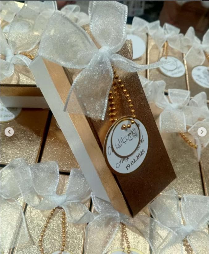 Elegant Qabool Hai Printing Wedding Favor Box In  Gold & White