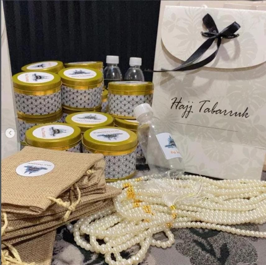 Umrah/Hajj Tabarruk Set, Tasbeeh With Pouch, Dates Box, Zam Zam Water Bottle, Bag
