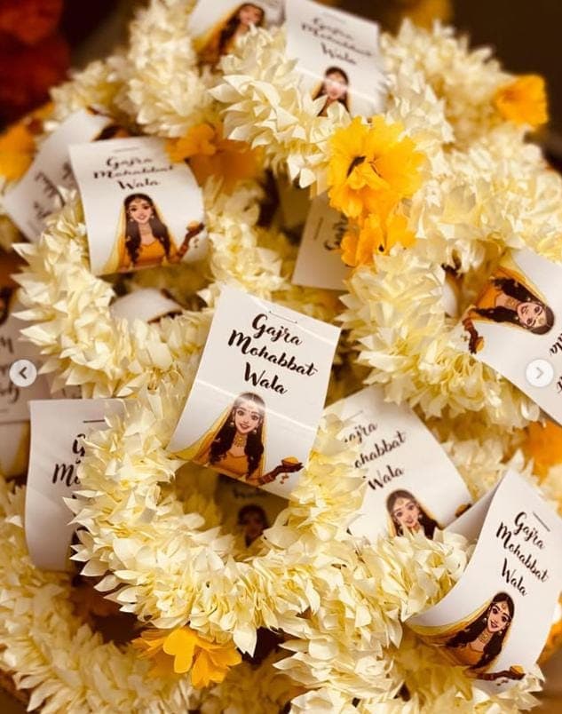 Handcrafted Flower Garland/Gajra For Mehndi Favors With Card - image 5