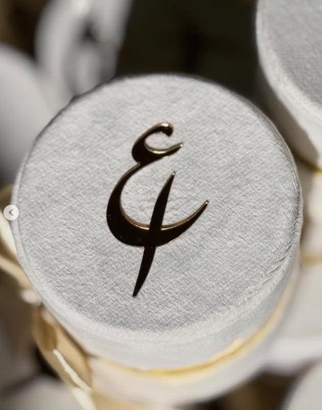 Elegant Velvet Wedding Favor With Couple Alphabat Design With Gold Rim - image 3