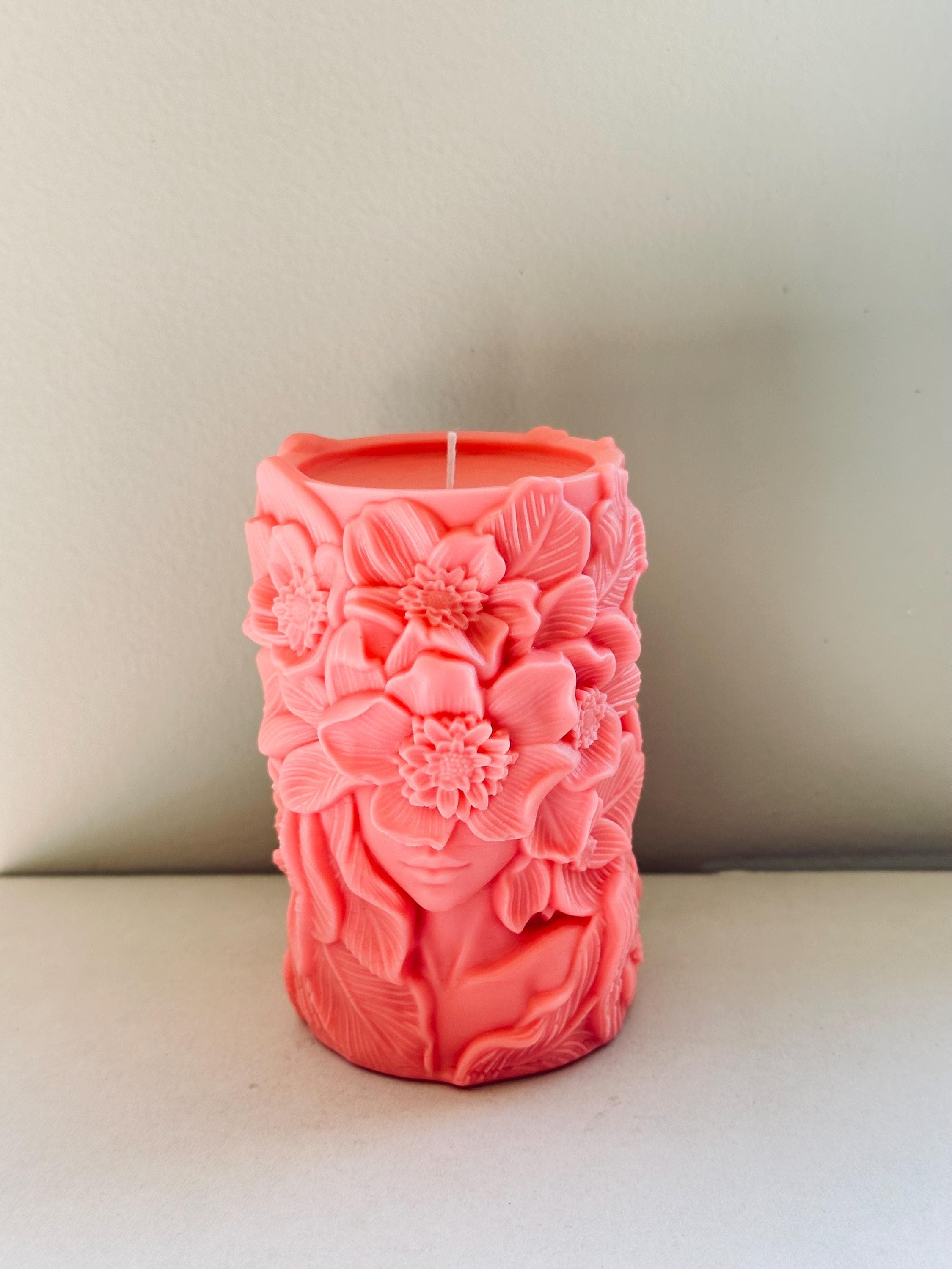 Floral Woman Candle | Luxury Body Candle | Handmade Soy Wax | Aesthetic Decor | Gift for Her - image 4