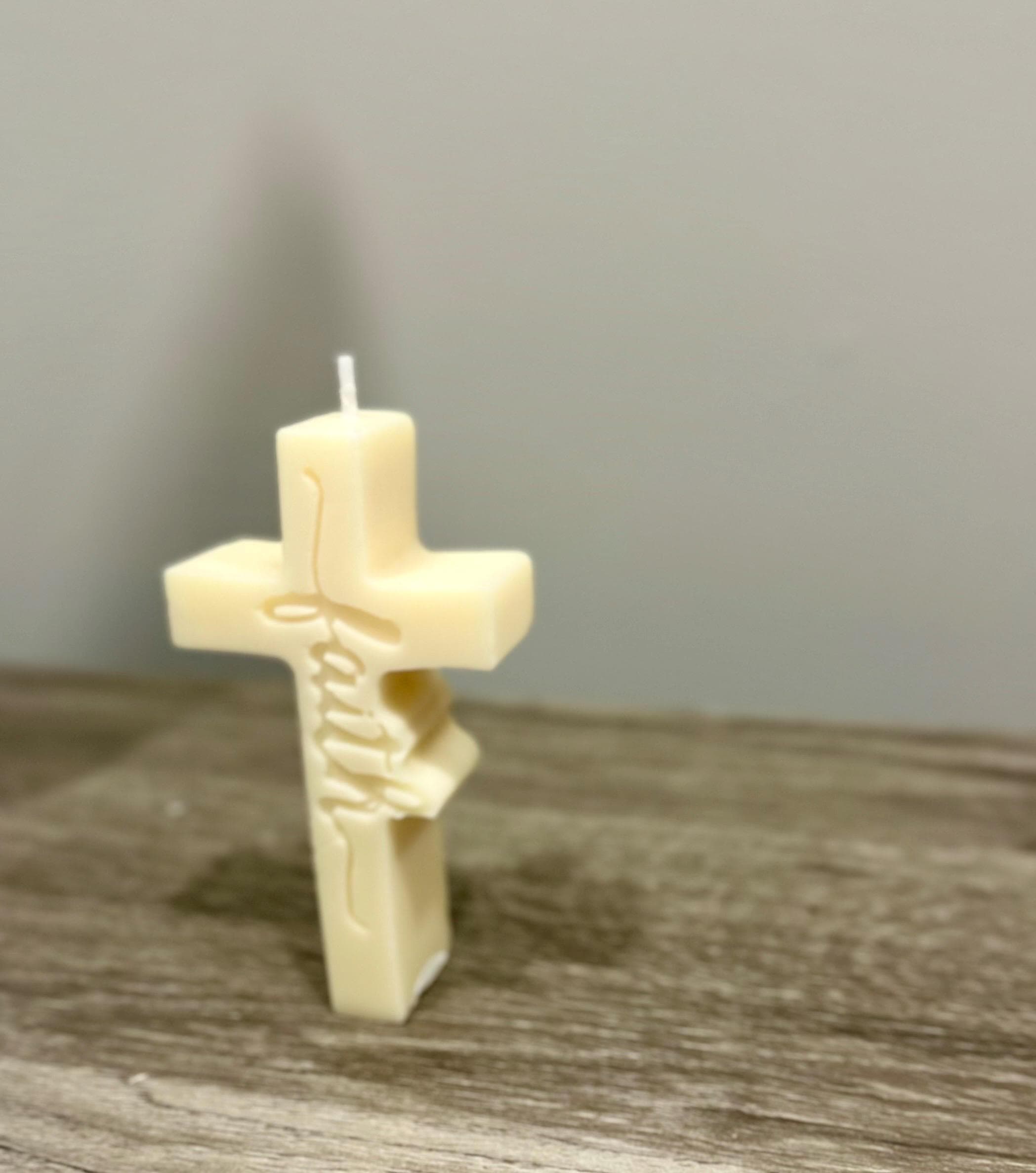 Cross Candle – Christian Soy Candle, Religious Gift, Faith Decor, Minimalist Christian Home Decor