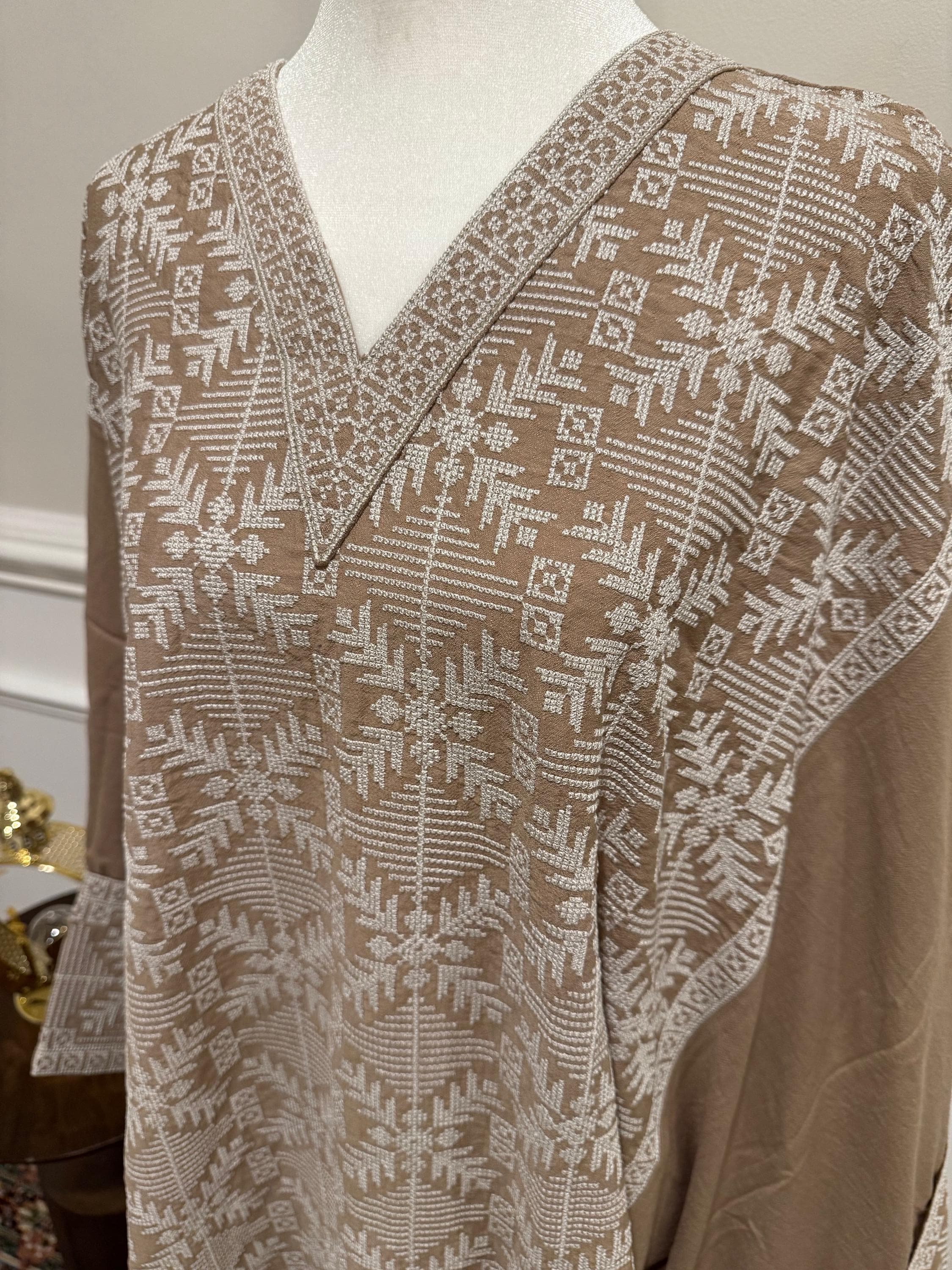 Embroidered Butterfly Abaya Dress – Traditional Arab Style - image 5