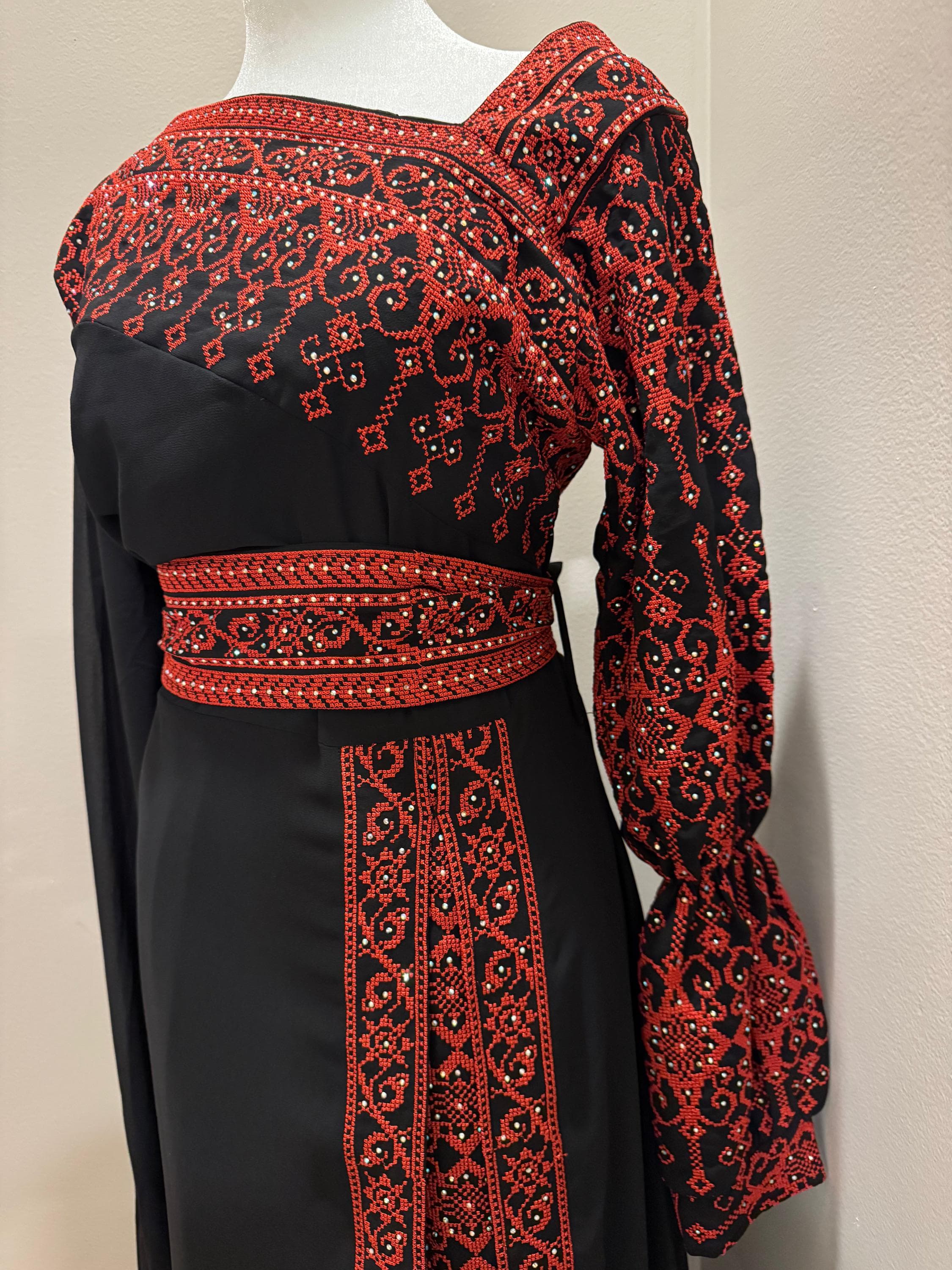 Asymmetric Neck Embroidered Thobe Dress with Belt – Long Arabic Women’s Dress