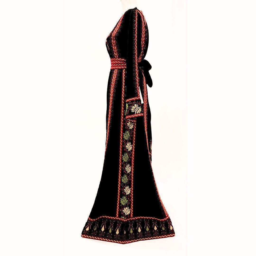 Embroidered Thobe Tatreez with Belt – Black with Red or Blue Embroidery - image 5