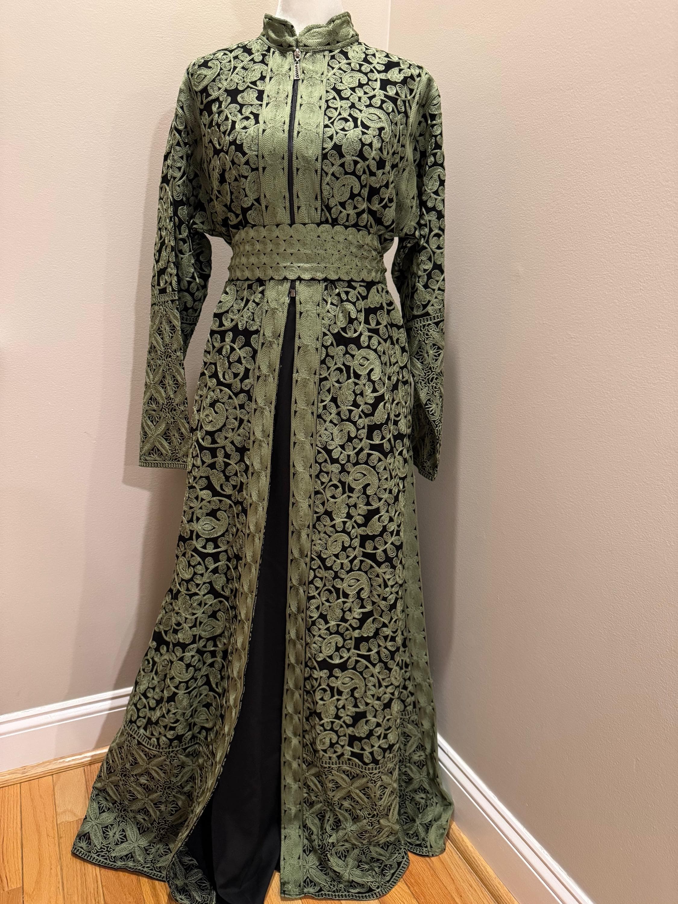 Traditional Agbani Style Embroidered two-piece Abaya with Belt and Upper Zipper (Black and Green) - image 4