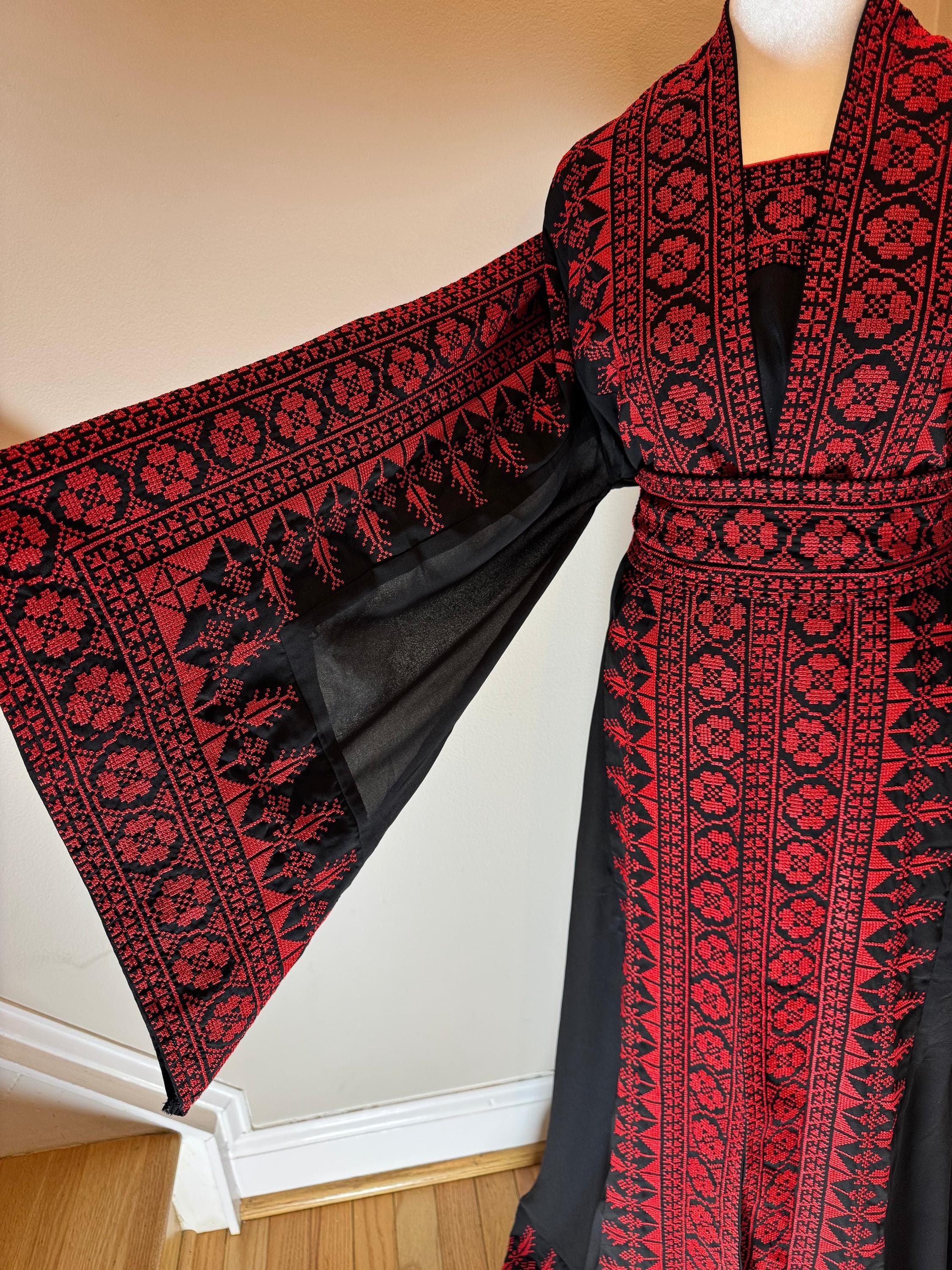 Embroidered Palestinian Style Traditional 2-Piece Abaya - image 5