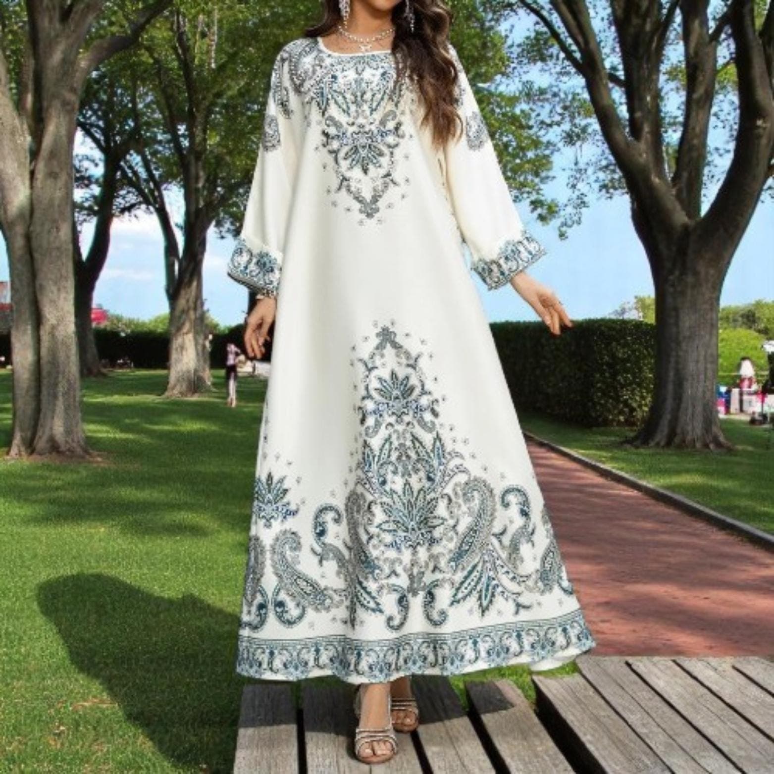 Eid Abaya Dress: Diamond Kaftan Robe - Ramadan Dubai Style - image 4