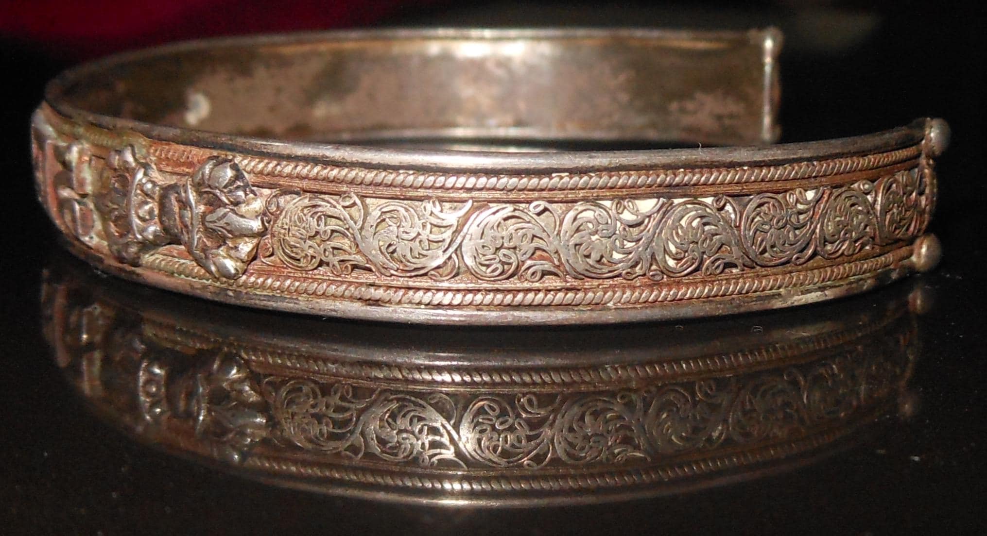 Hindu O nama Śivāya Silver Filigree Bangle - image 4