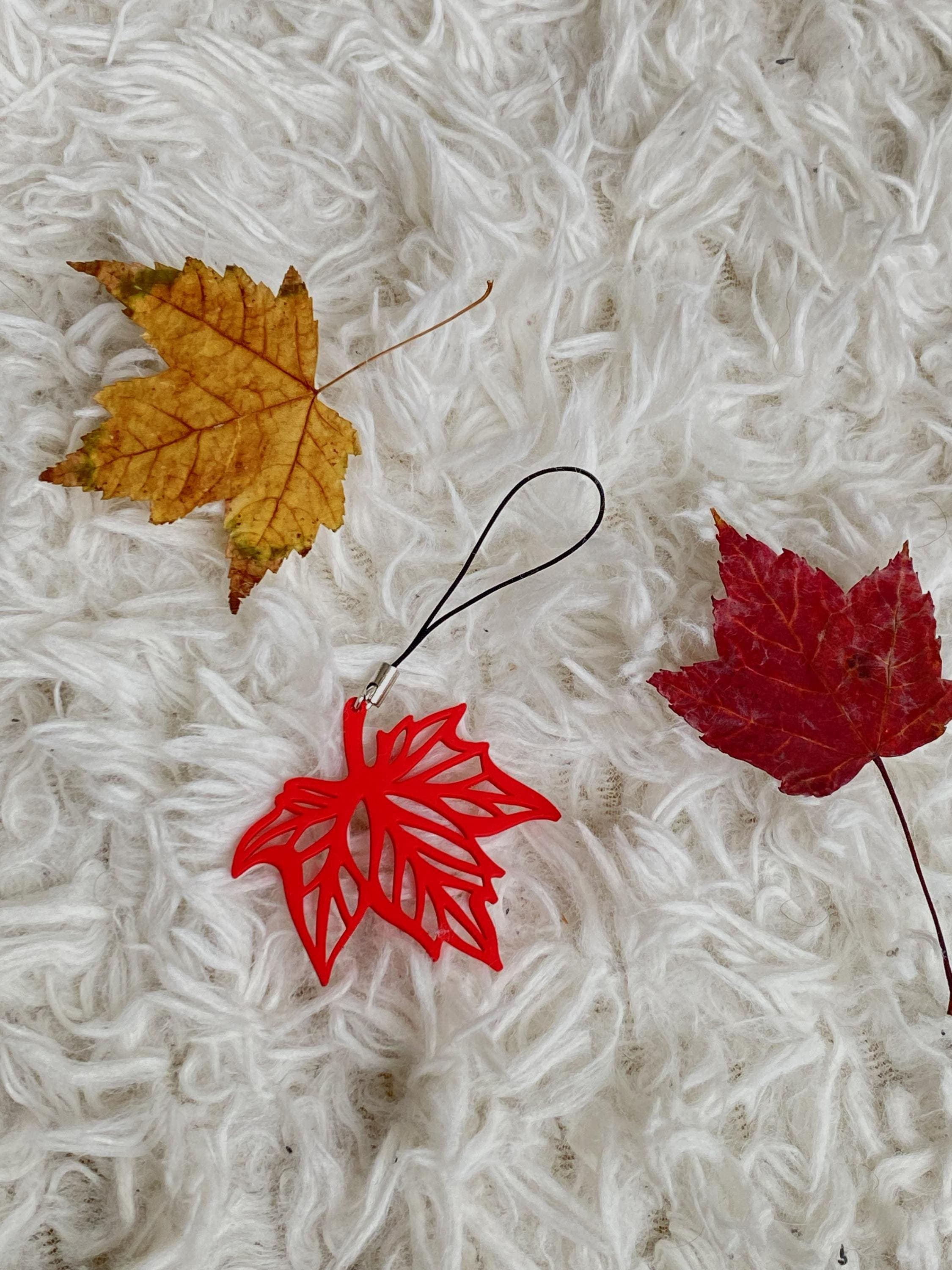 Maple Leaf Keychain | Canada Souvenir | Charm Canadian Fall Autumn | Gift Nature Keychain 3D Printed