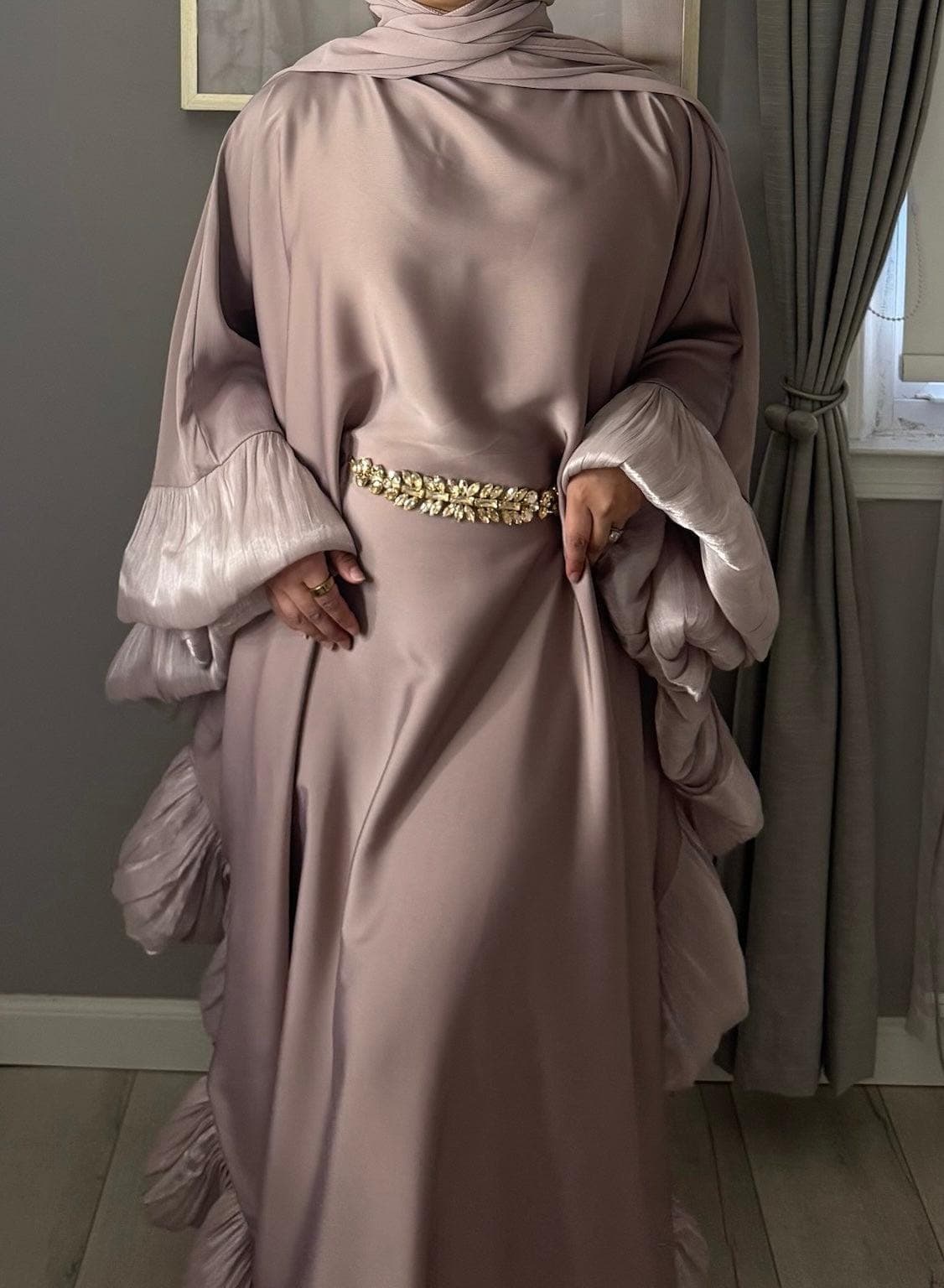 Meera Abaya with Double Pleated Sleeves and Stone Belt - Mauve