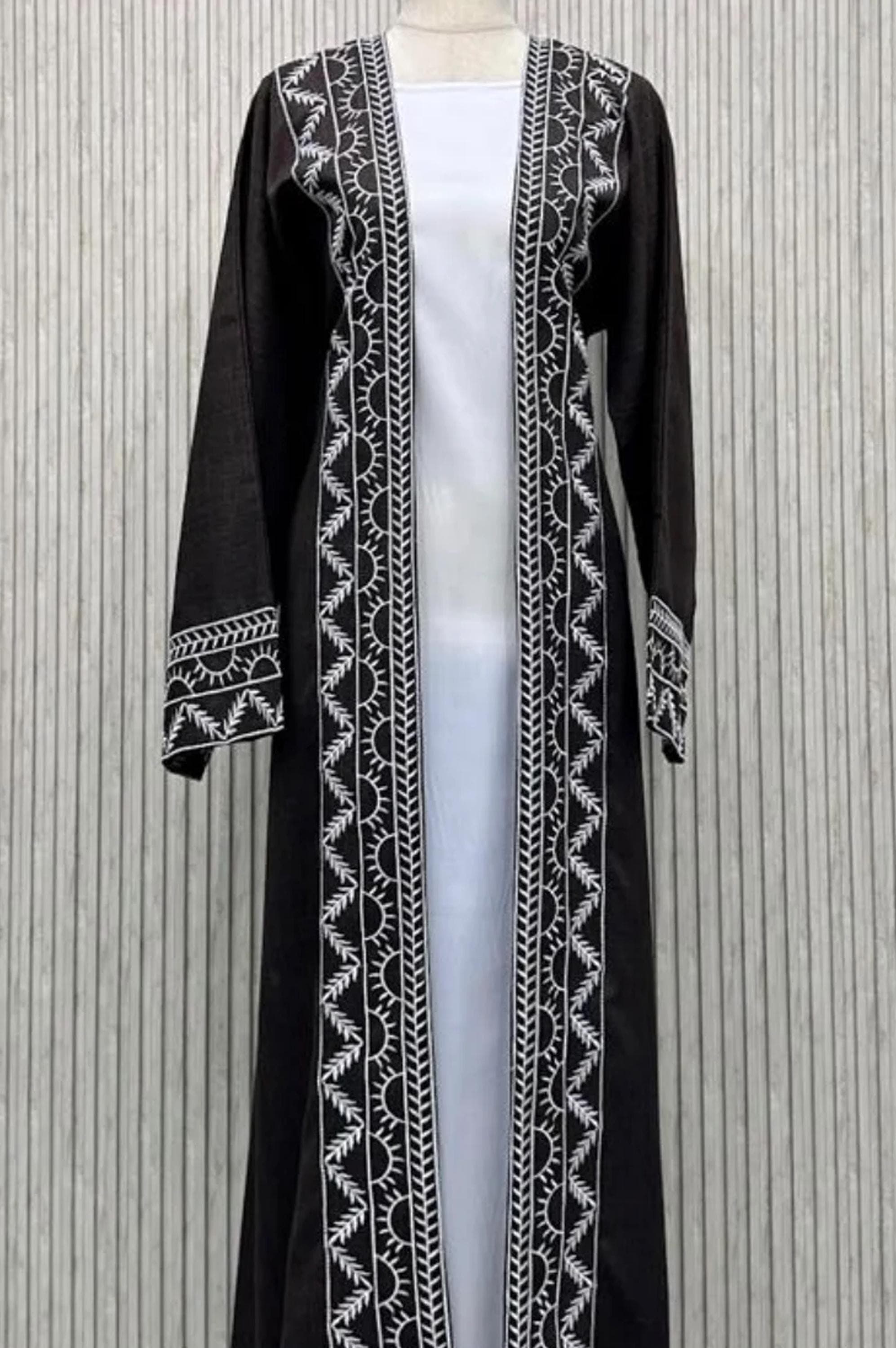 Elegant Black Embroidered 3-Piece Abaya