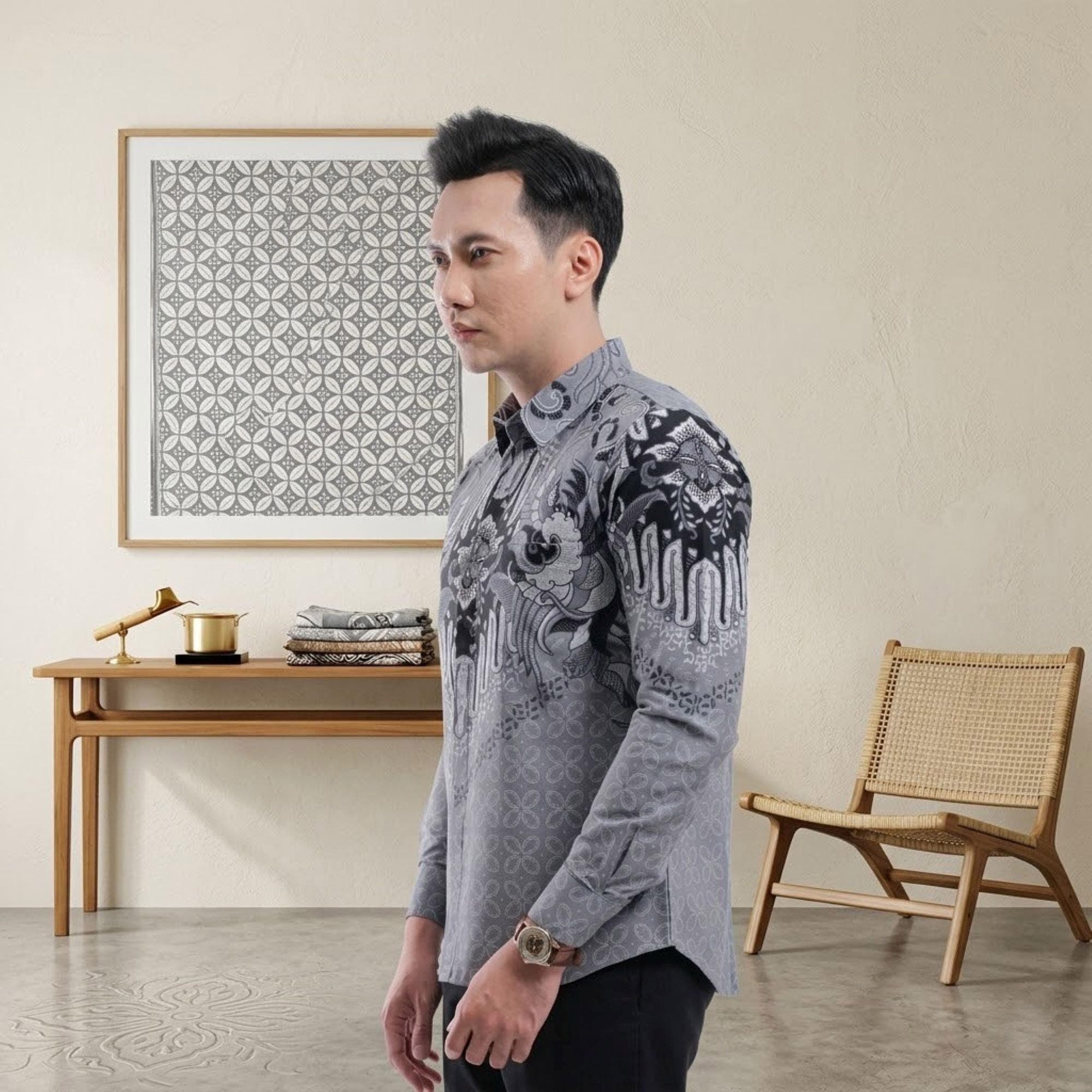 Men's Batik Shirt – Diraja Silver Motif, Long Sleeve, Slim Fit, Tricot Lining - image 3
