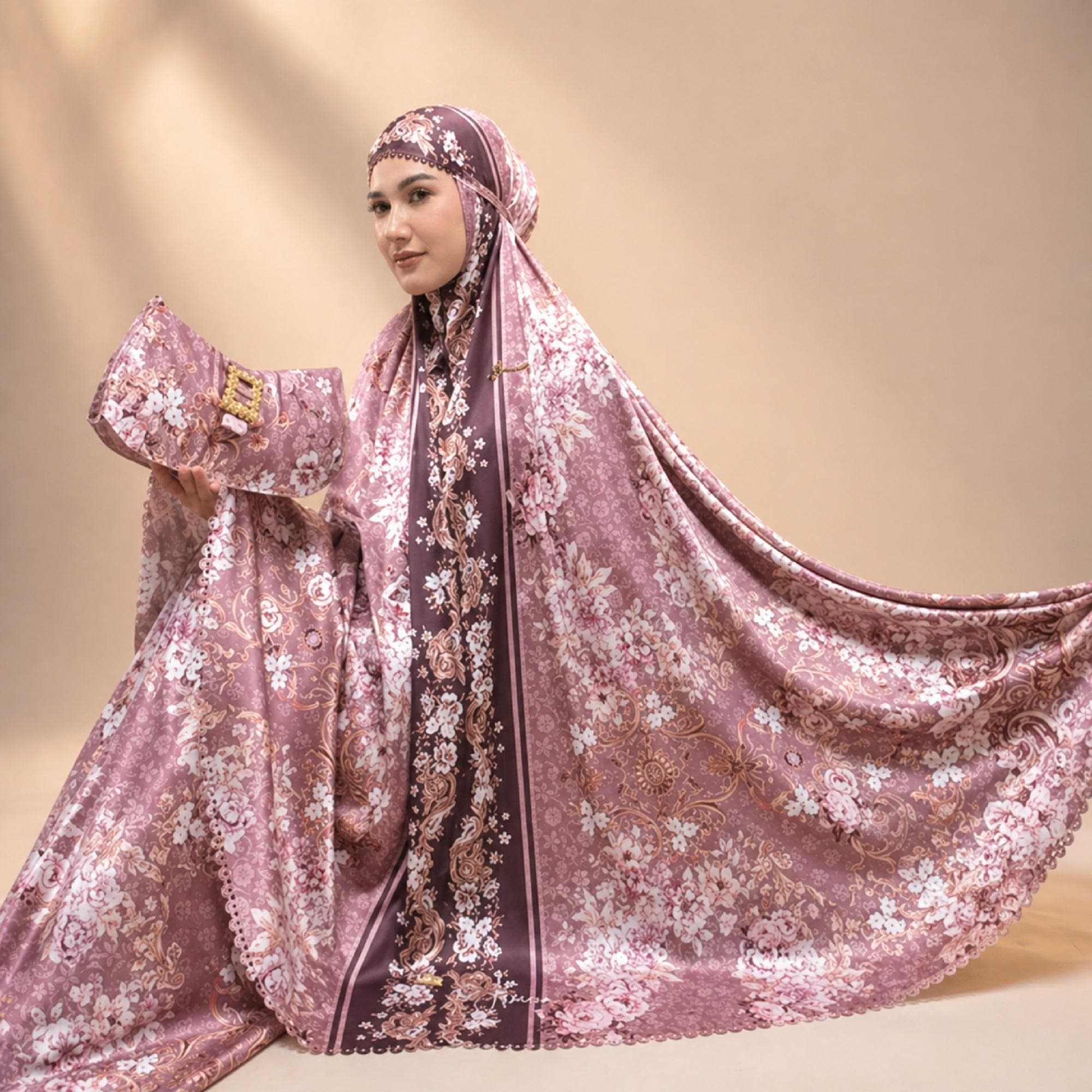 Silk Mukena Prayer Set with Travel Bag โ 2-in-1 Design - image 3