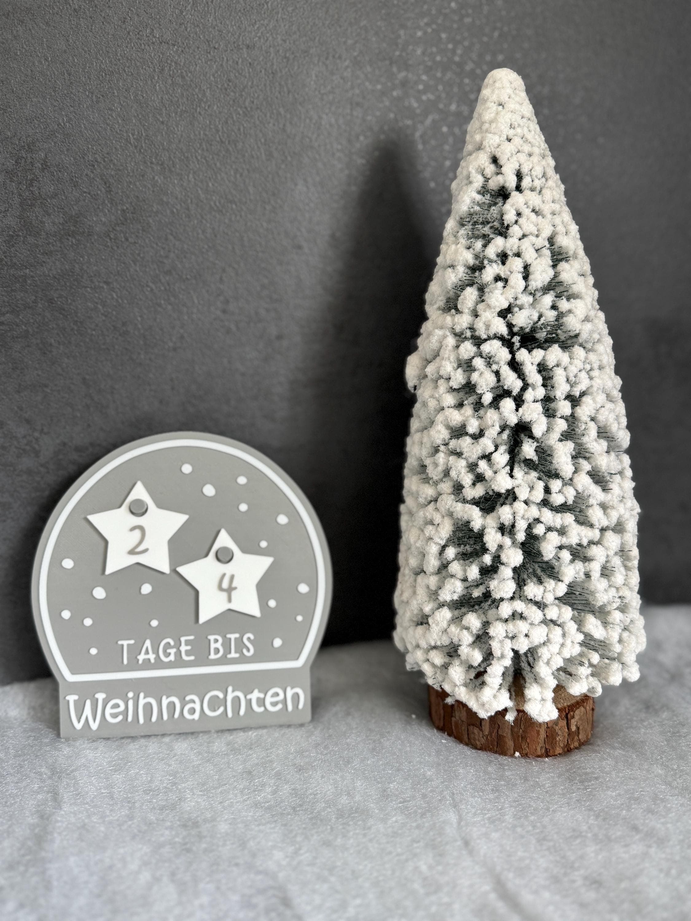 Weihnachtscountdown Schneekugel