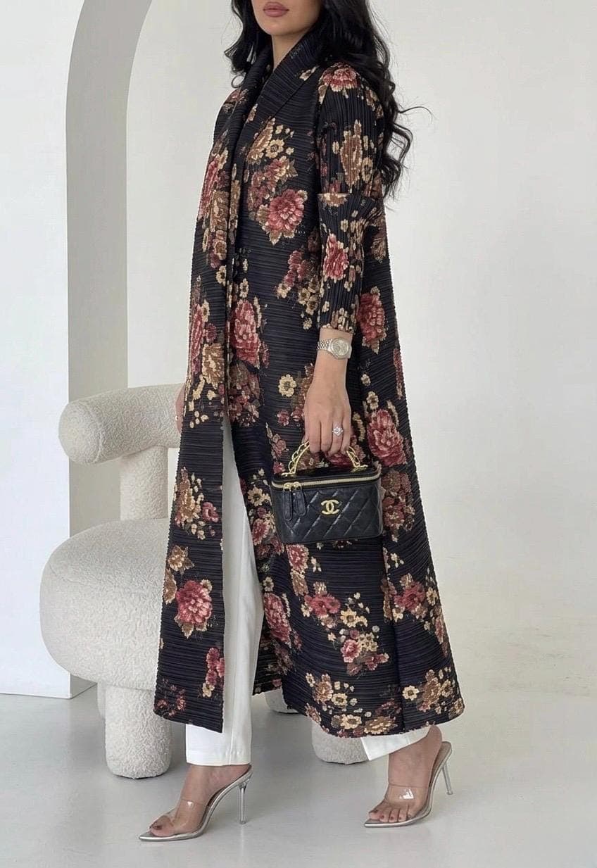 NOOR Abaya Vogue