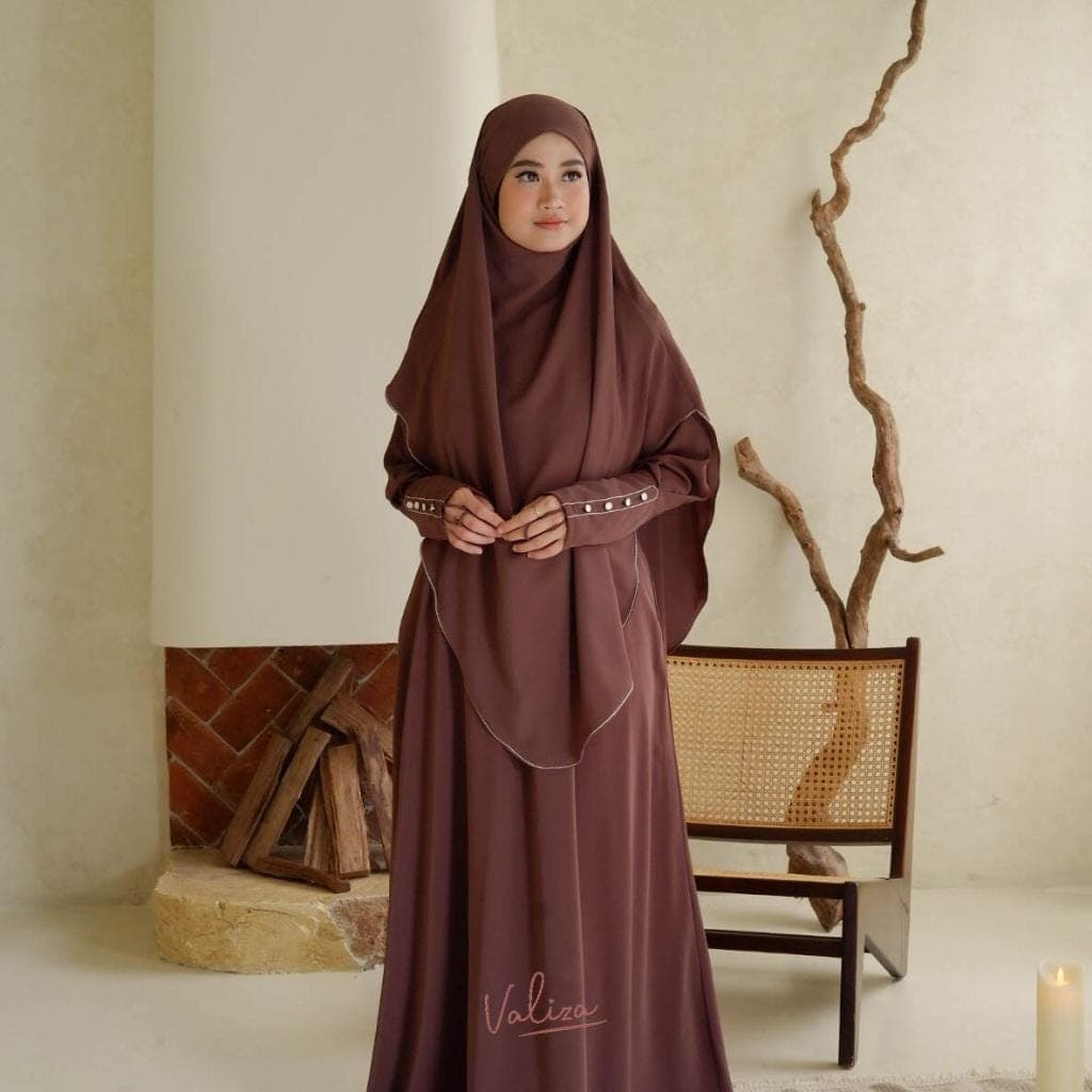 Elegant and Modest Muslimah Dress Set with Button Details – Soft, Comfortable Hijab Outfit - image 5