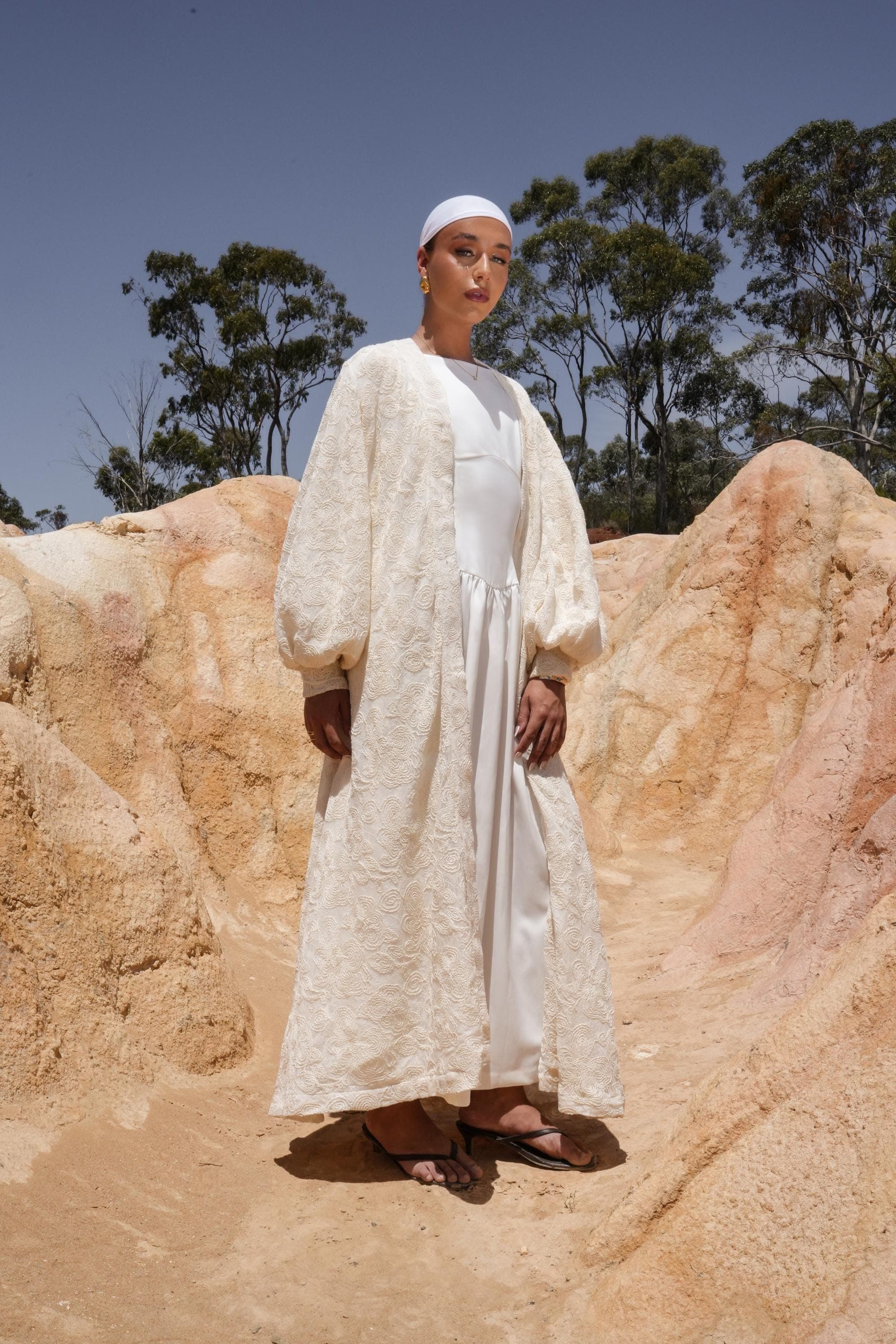 Nisreen Abaya - Gathering Abaya - image 4