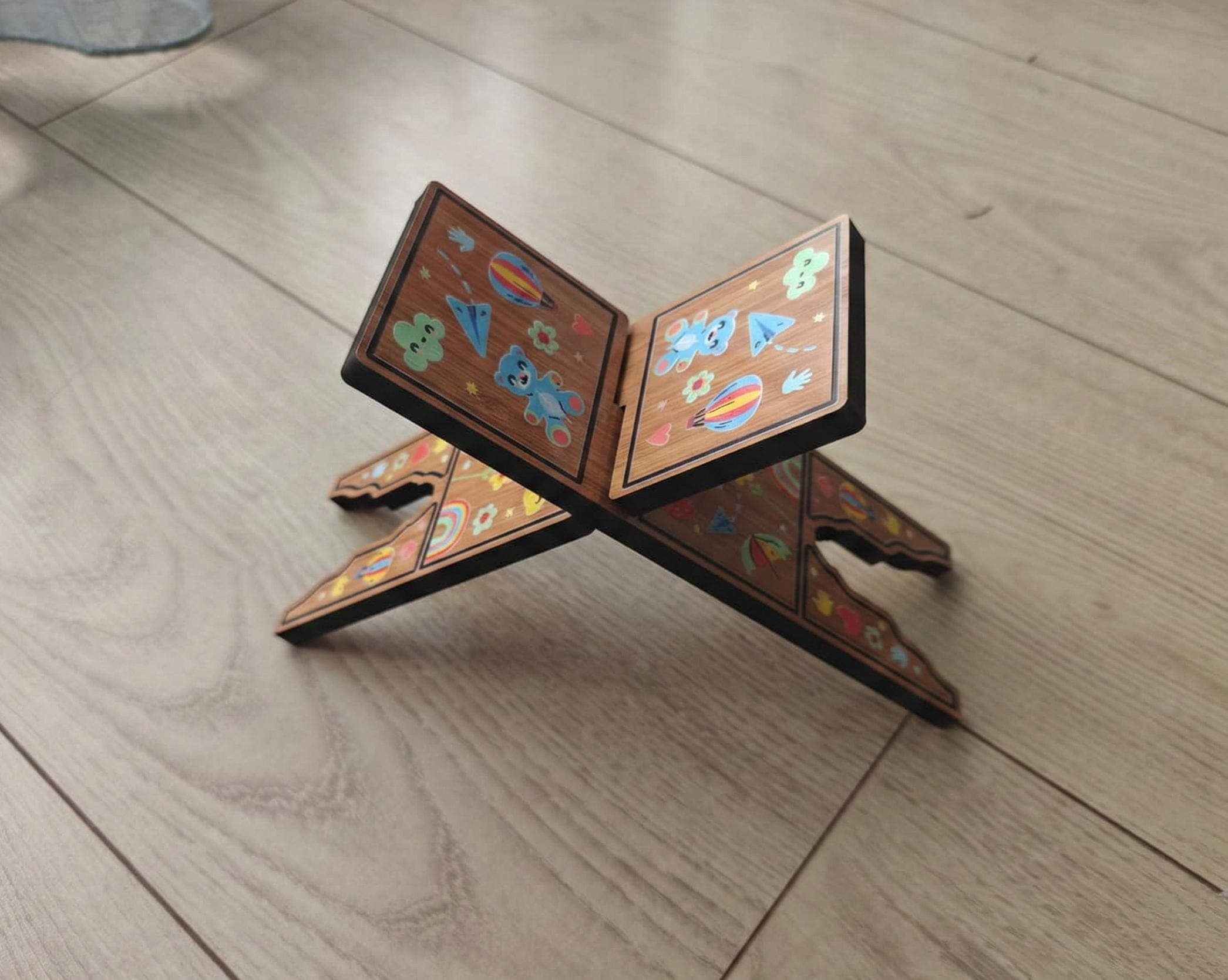Kids Quran Holder Stand – Wooden Islamic Rahle, Colorful Illustrations (Ramadan Gift)