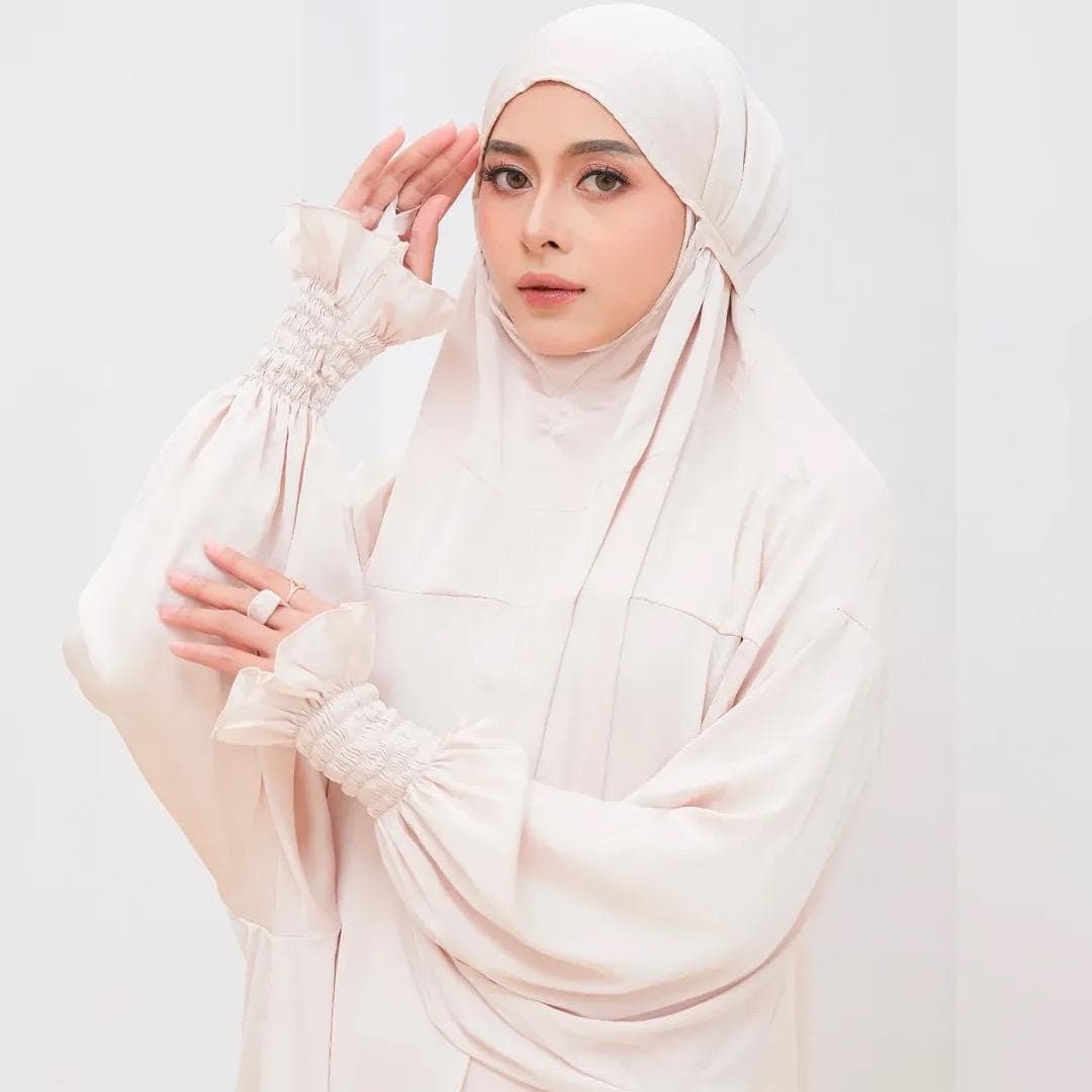Hawa Mukena – Armani Silk Prayer Robe with Bag | Luxury Muslim Prayer Outfit | Wudhu Friendly