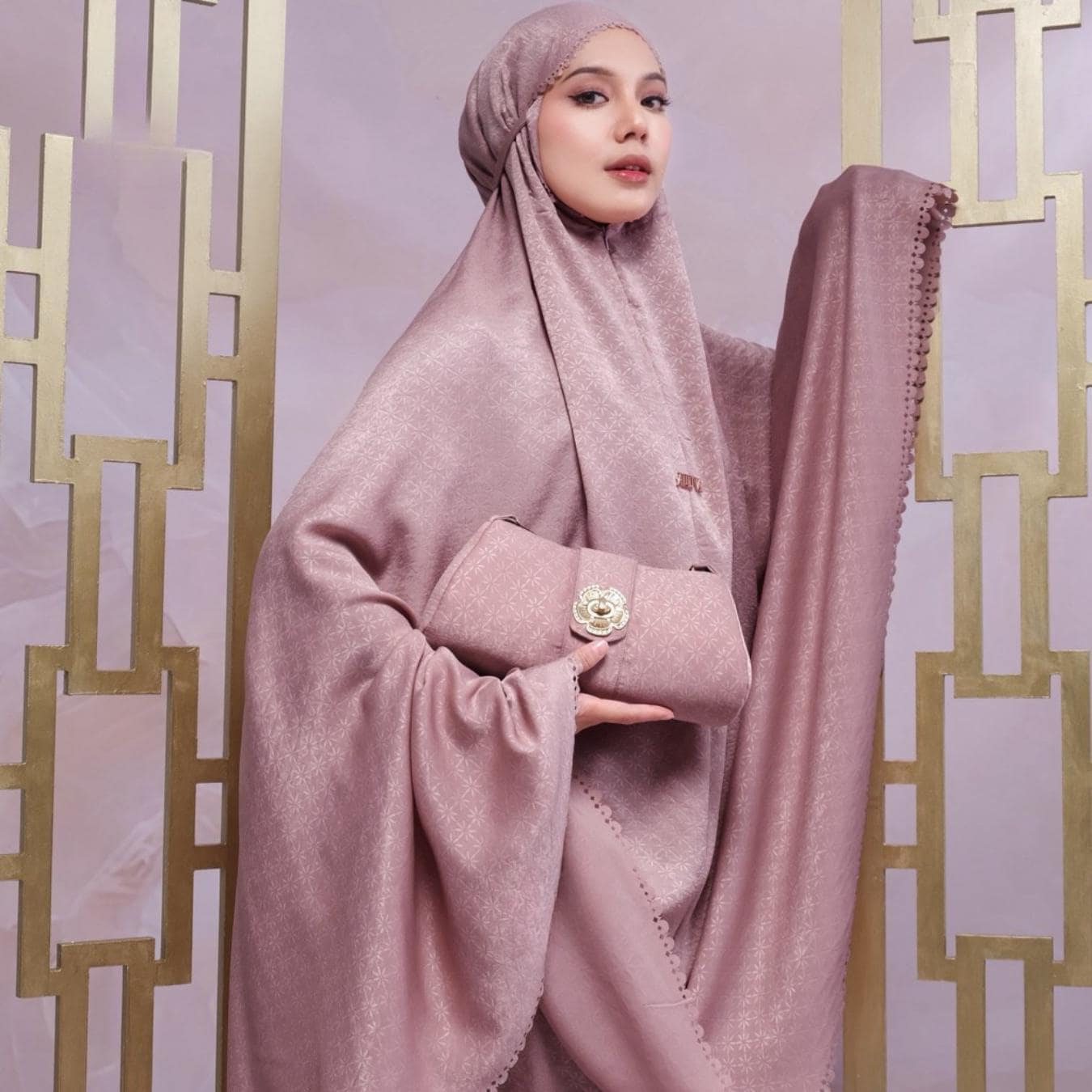 Luxury Textured Silk Prayer Set with Laser Cut & Elegant Clutch Bag , Mukena Handmade Indonesia
