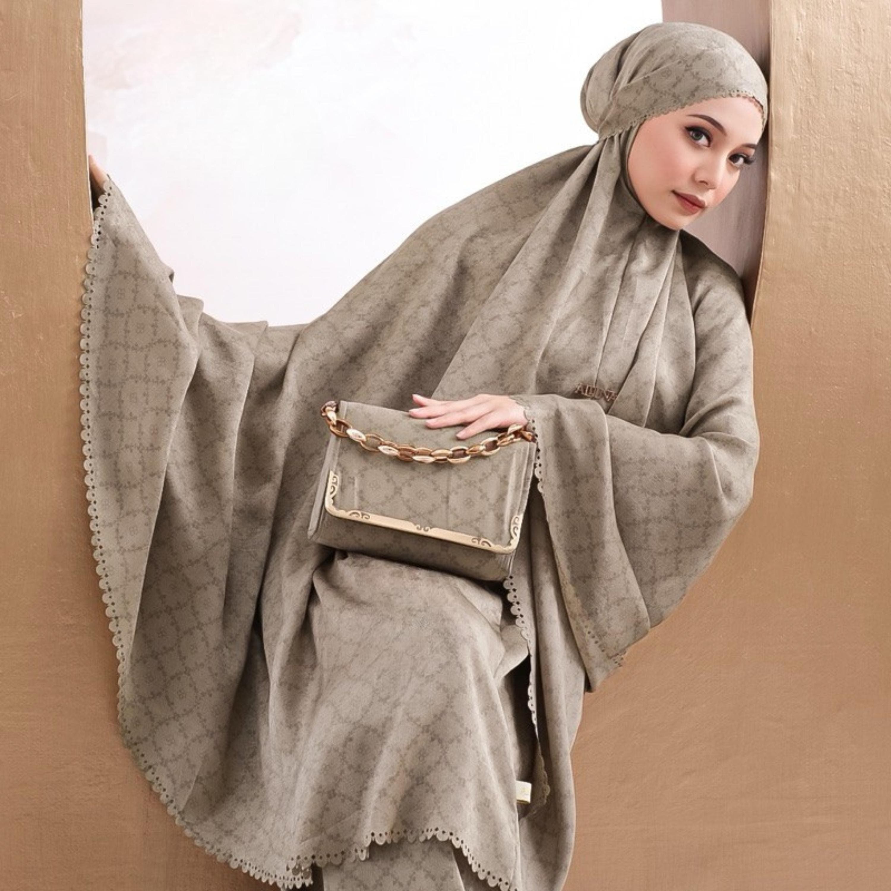 Santorini Silk Mukena Prayer Set – Luxury Laser Cut Islamic Outfit with Bag - image 3