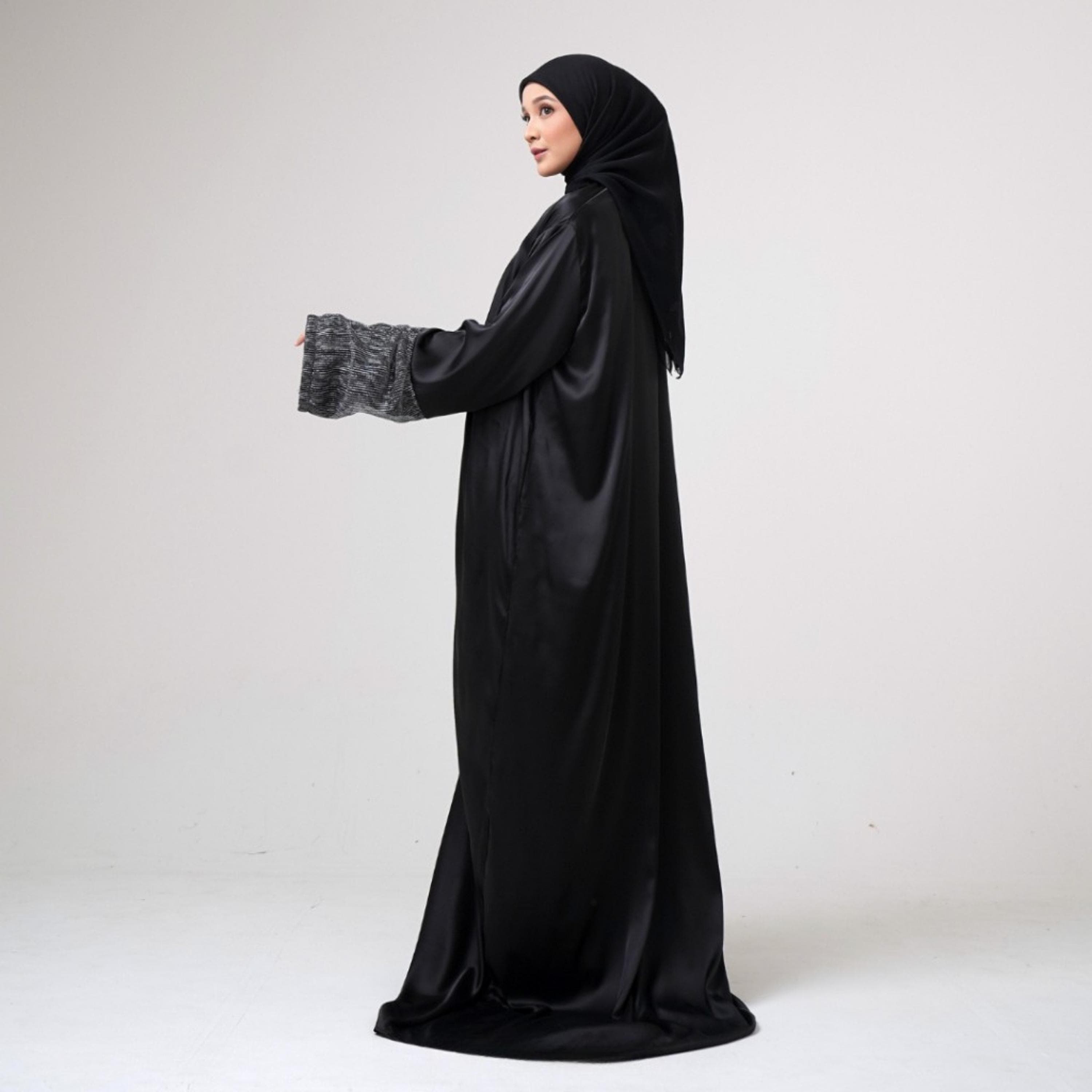 Luxury Silk Mukena Abaya – Pleated Muslim Prayer Dress, Prayer Robe with Travel Pouch - image 5
