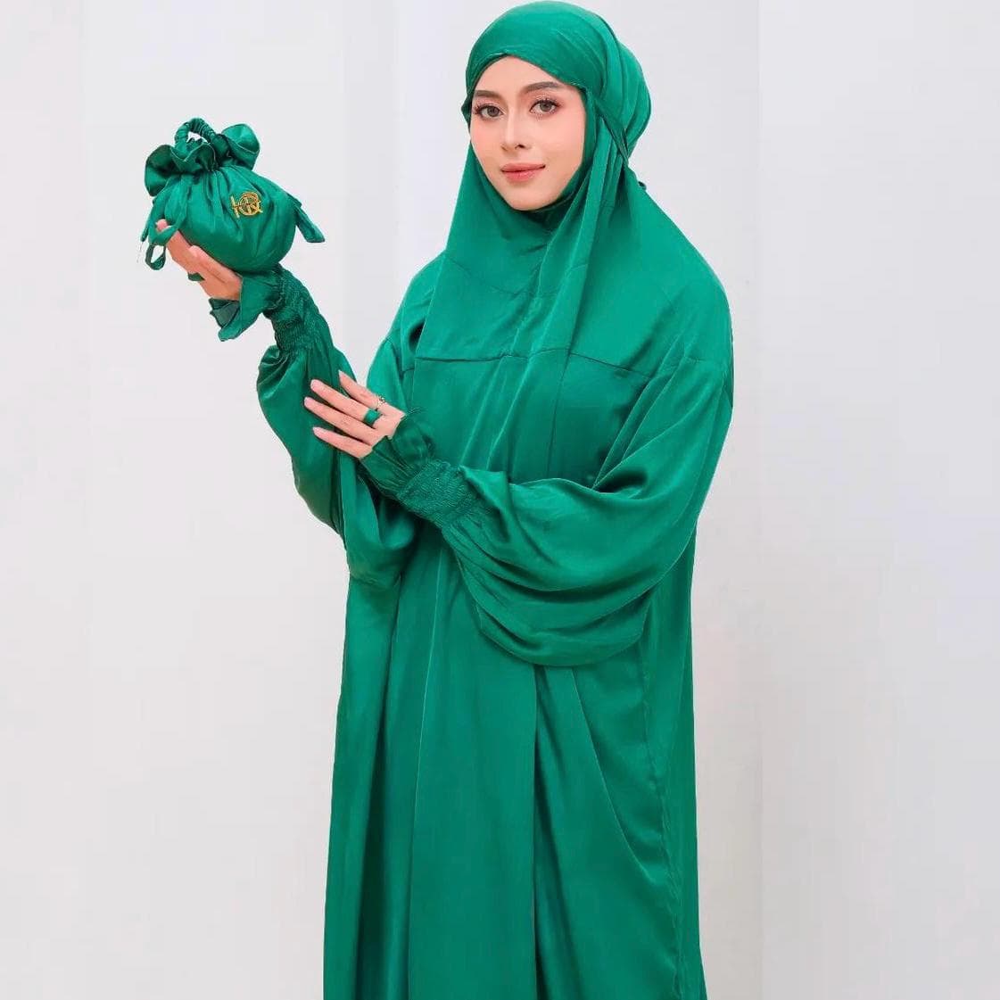 Hawa Mukena – Armani Silk Prayer Robe with Bag | Luxury Muslim Prayer Outfit | Wudhu Friendly - image 3