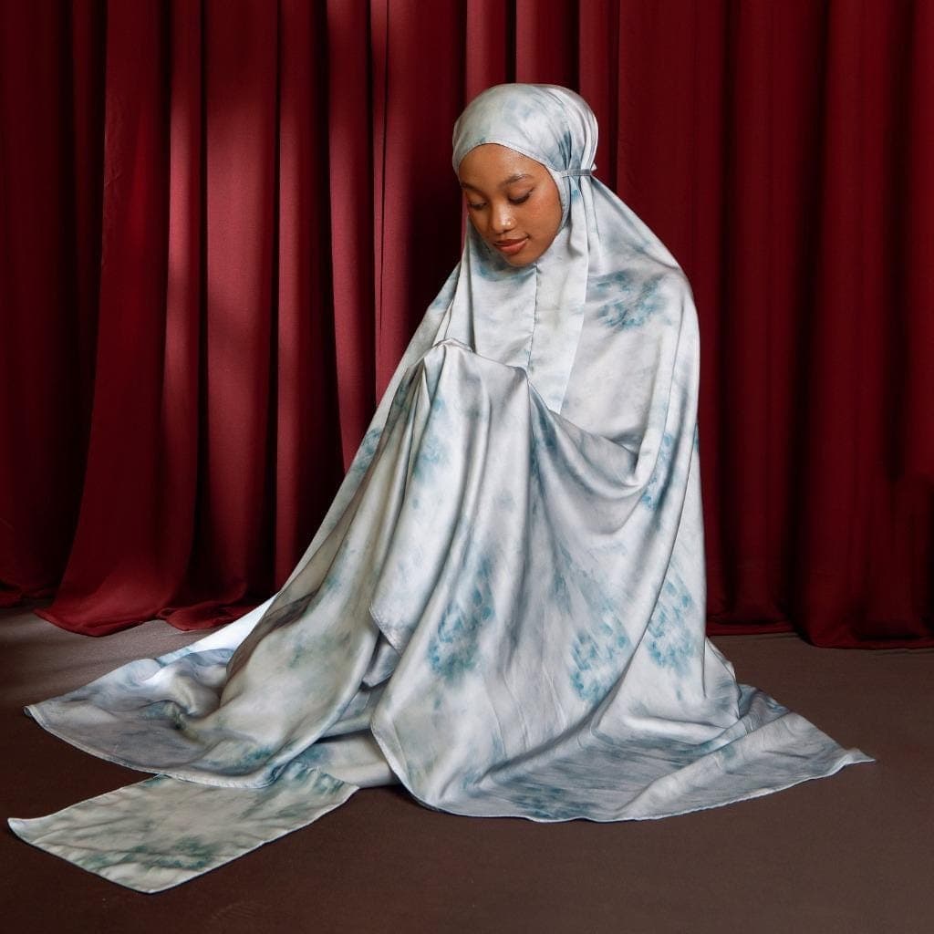 Kaia Pattern Silk Prayer Set, Mukena, Telekung, Handmade Prayerwear