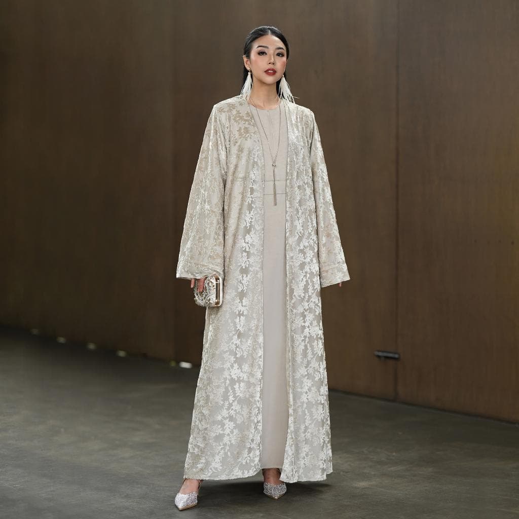 Embossed Shimmer Abaya Set, Elegant Modest Dubai Style Eid Outfit - image 3