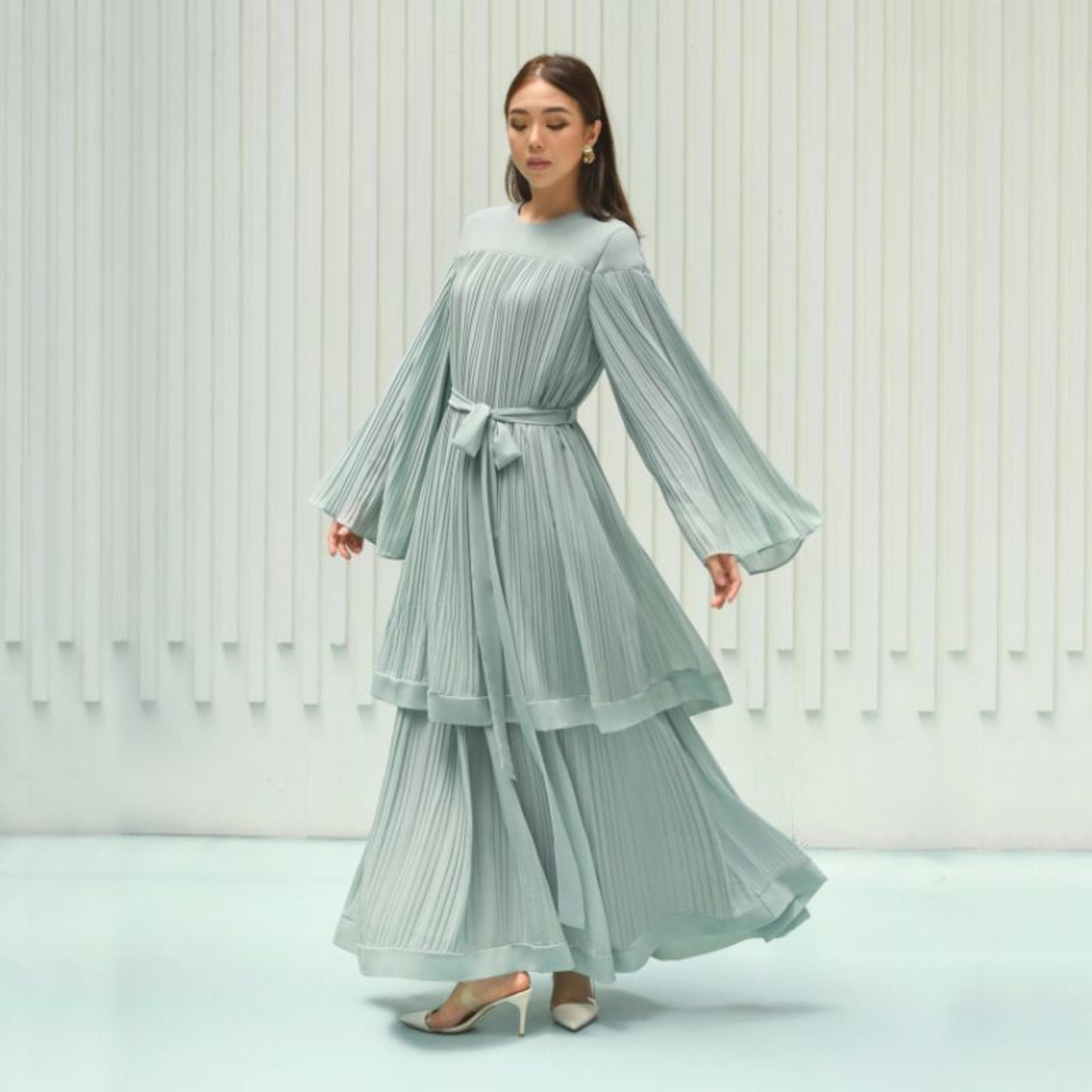 Pleated Ceruty Maxi Dress, Elegant Modest Eid Outfit, Flowing Evening Gown