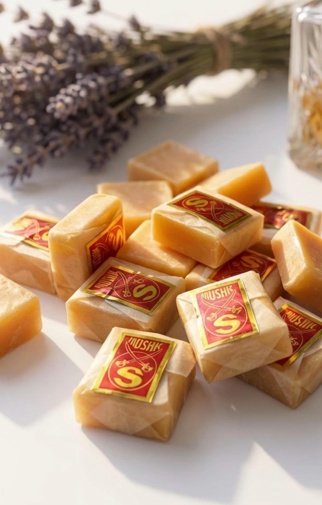 Traditional Musk Fragrance Cubes – Natural Solid Perfume, Long-Lasting for Clothes, Drawers & Home Fragrance - image 3