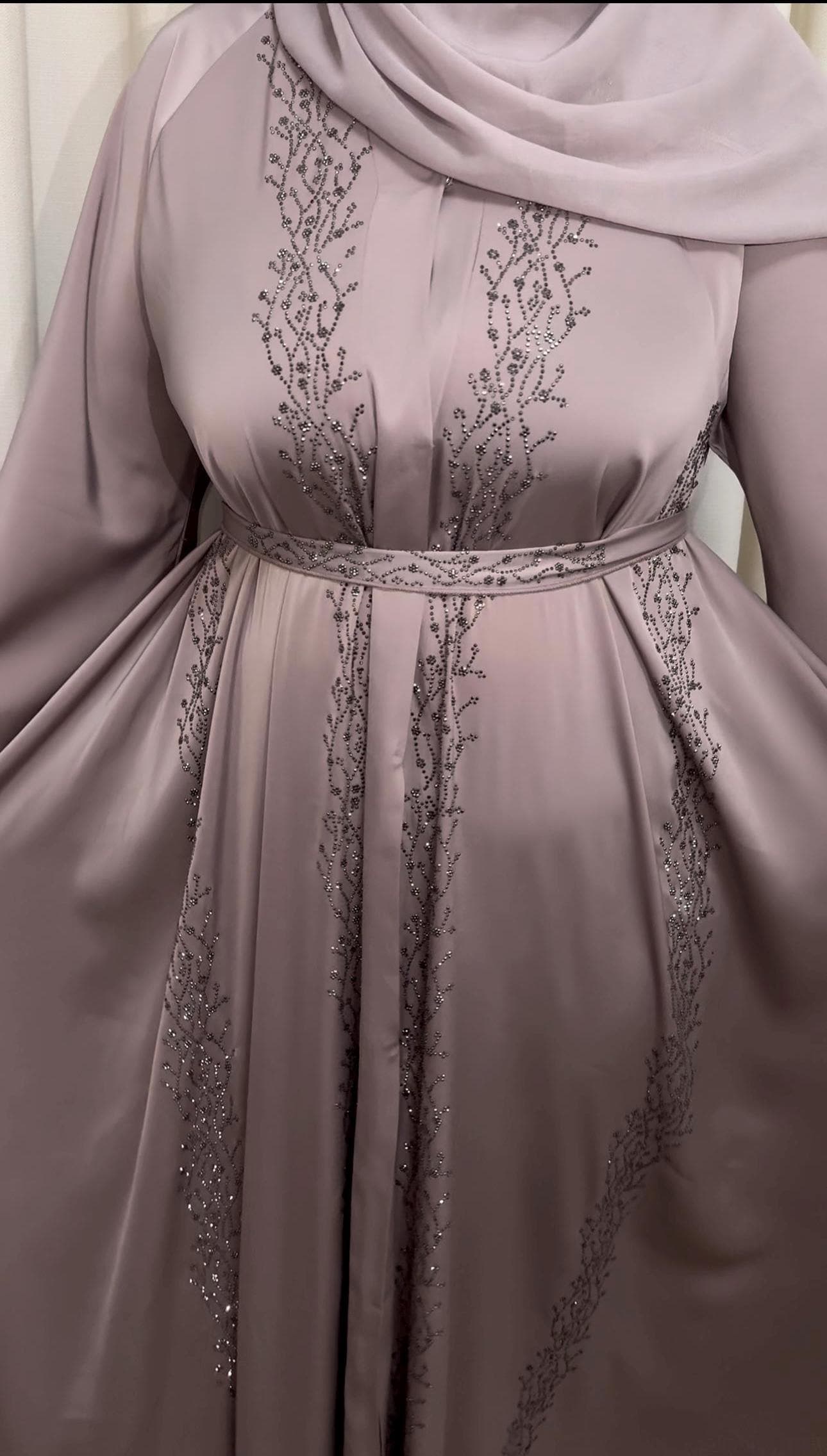 Crystal Embellished Abaya Set – 2-Piece Modest Islamic Evening Wear - image 4