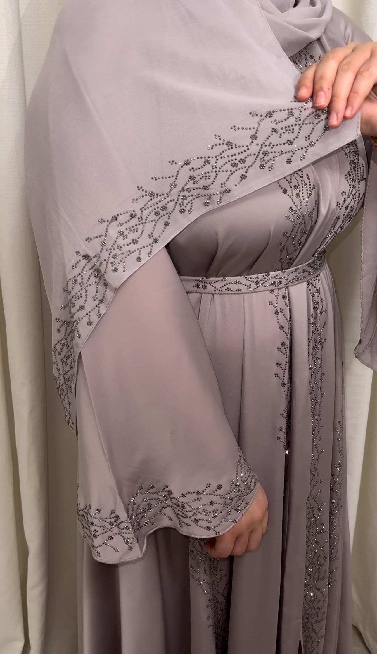 Crystal Embellished Abaya Set – 2-Piece Modest Islamic Evening Wear - image 5
