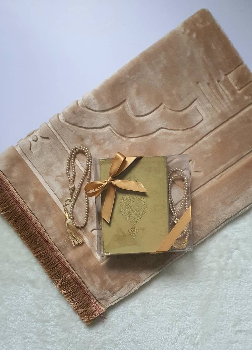 Prayer Rug Gift Set: Soft Wide Mat, Tasbeeh & Quran - image 3